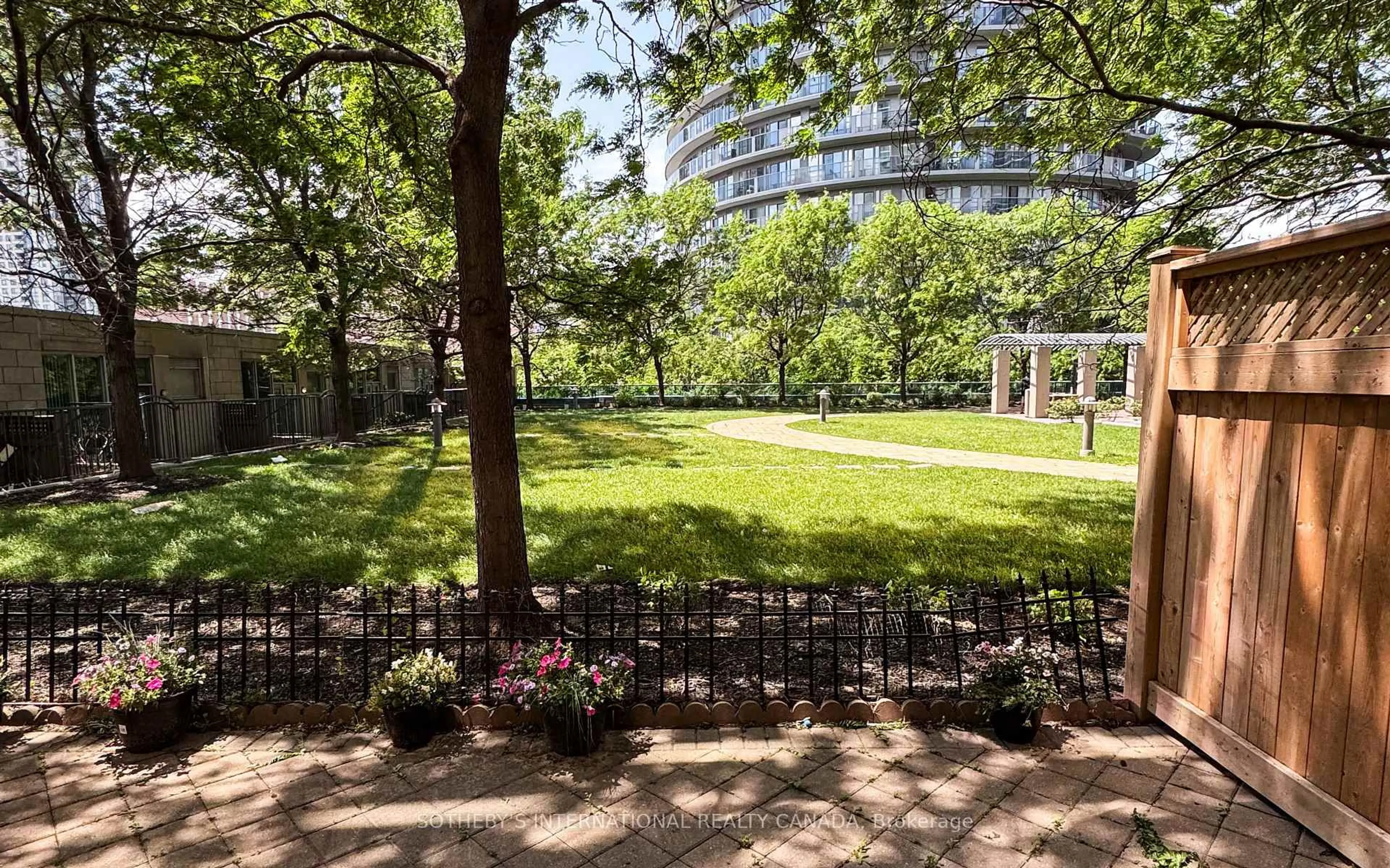 Patio, unknown for 70 Absolute Ave #306, Mississauga Ontario L4Z 0A4