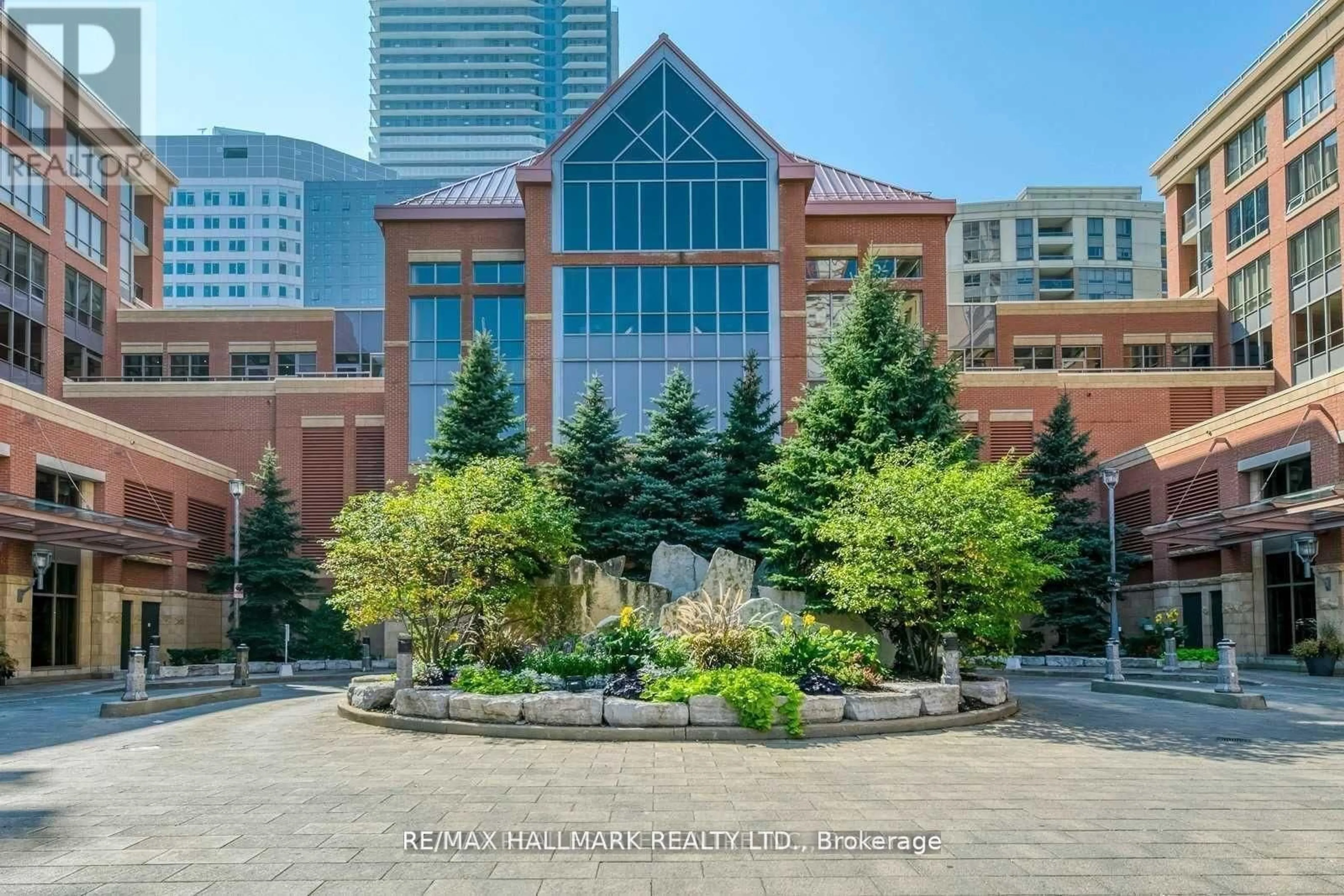 Unknown for 320 City Centre Dr #318, Mississauga Ontario L5B 4P8