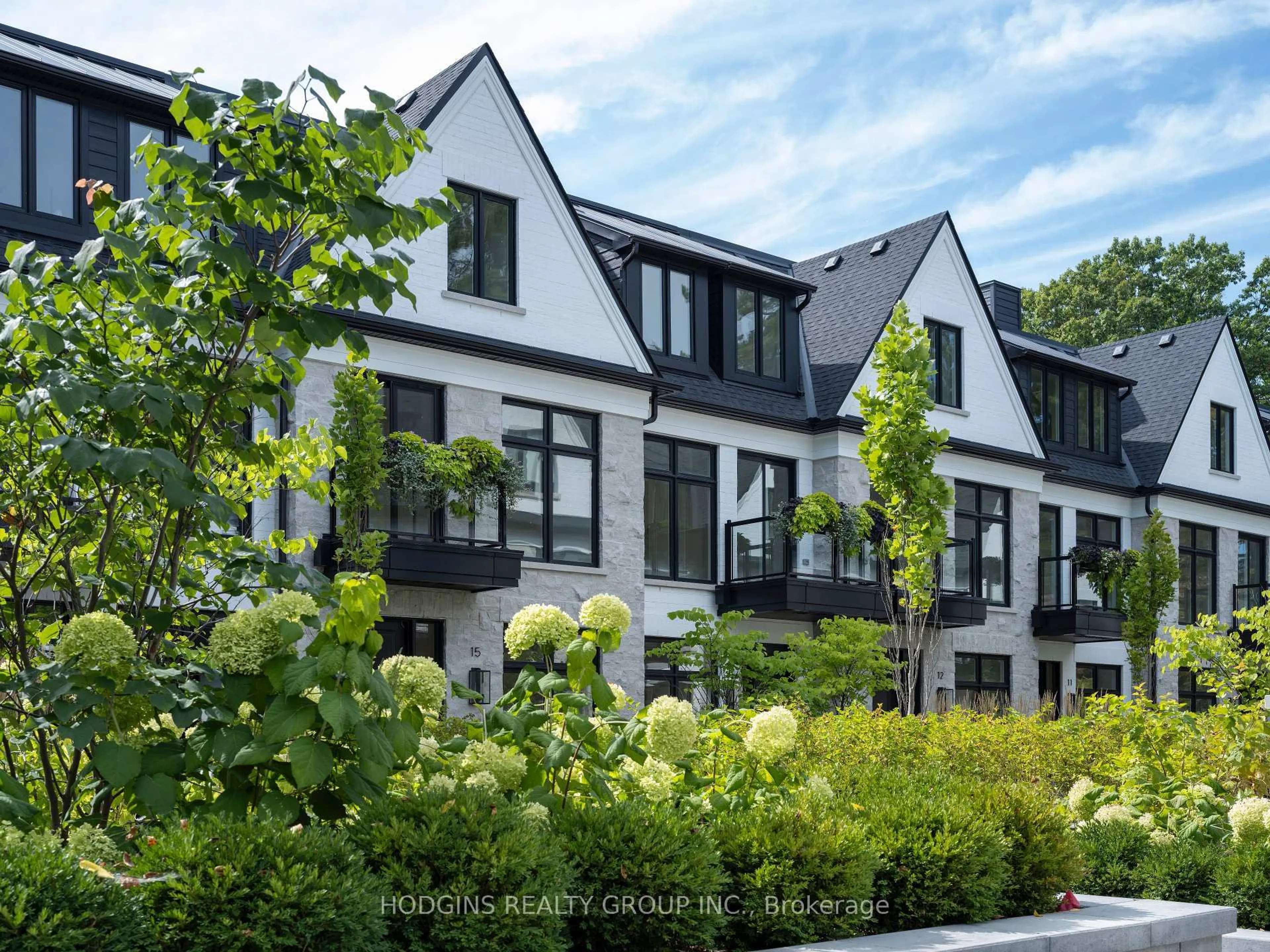 Home with brick exterior material, street for 1136 Mona Rd #4, Mississauga Ontario L5G 0C8