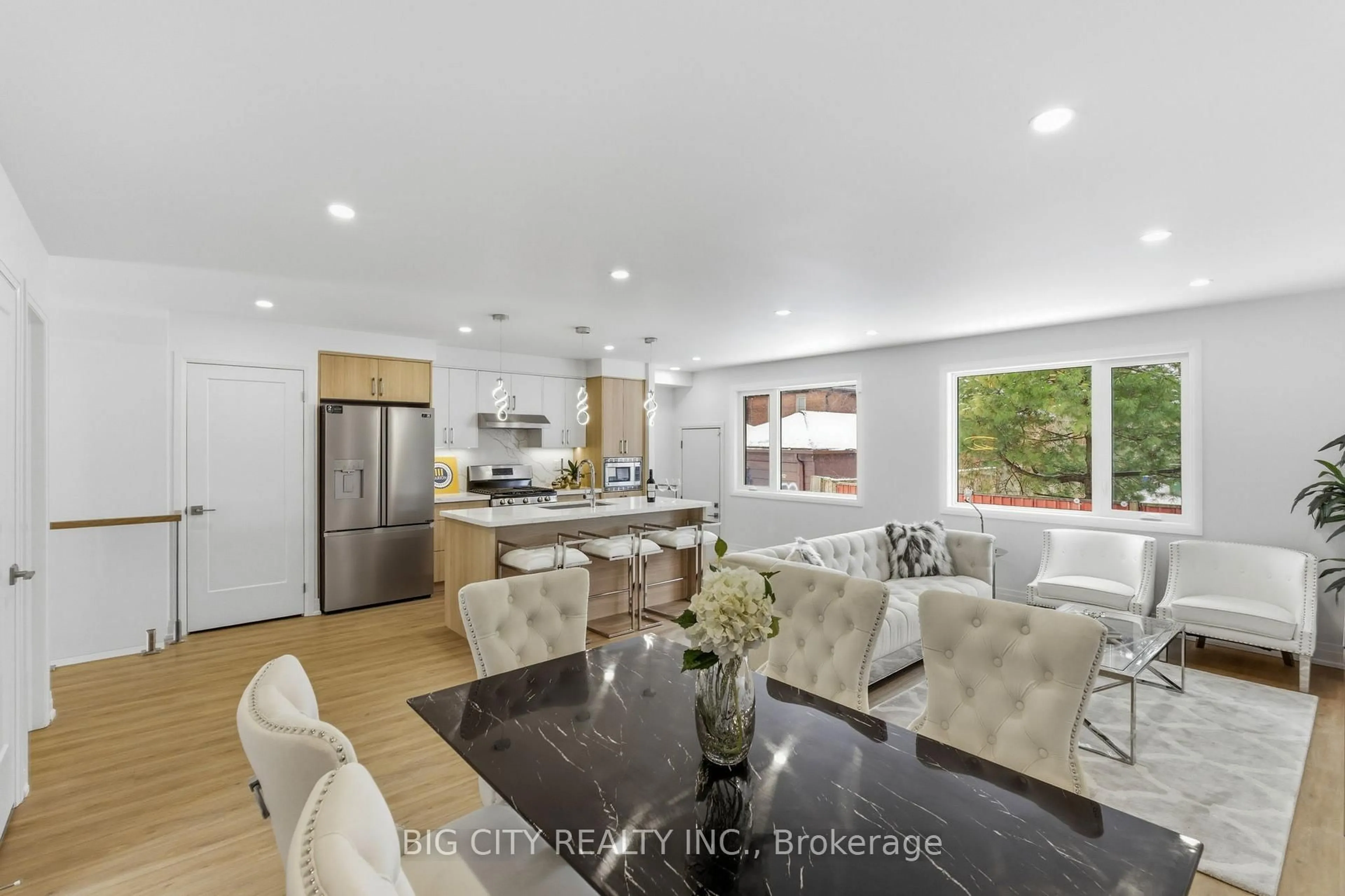 Open concept kitchen, unknown for 68 Westholme Ave #4, Toronto Ontario M6P 3B8