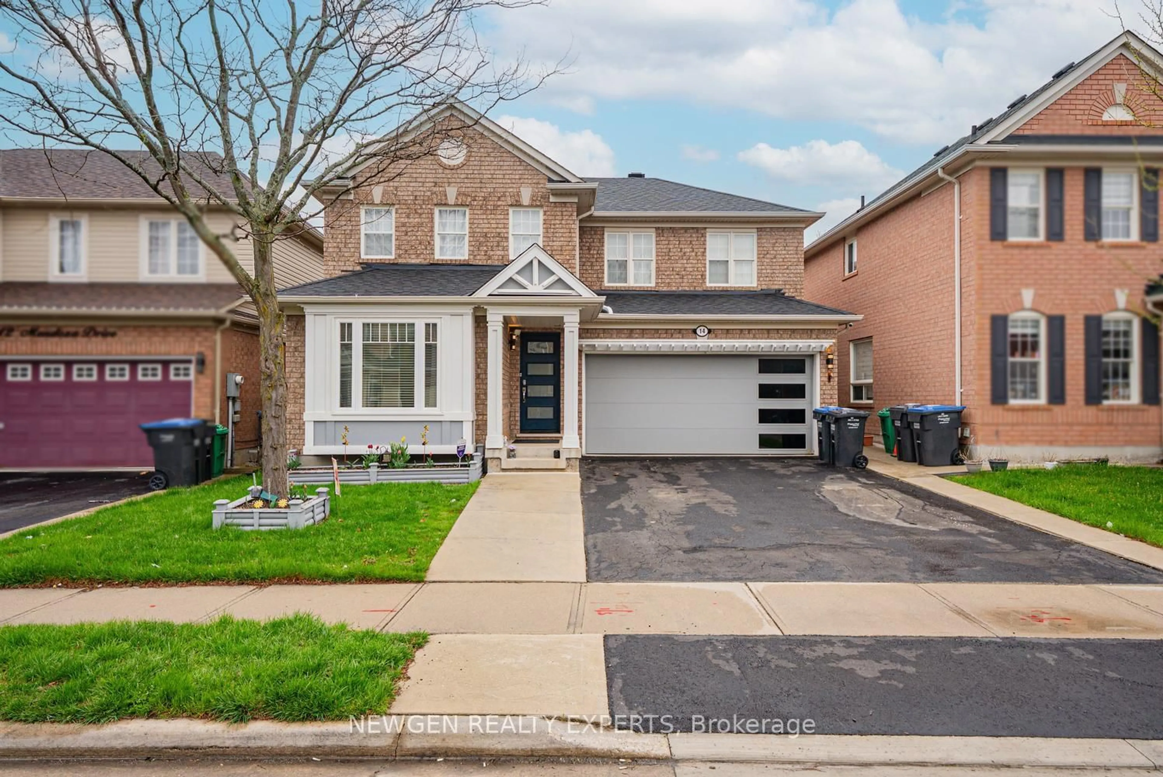 Home with brick exterior material, street for 14 Mendoza Dr, Brampton Ontario L7A 3M3