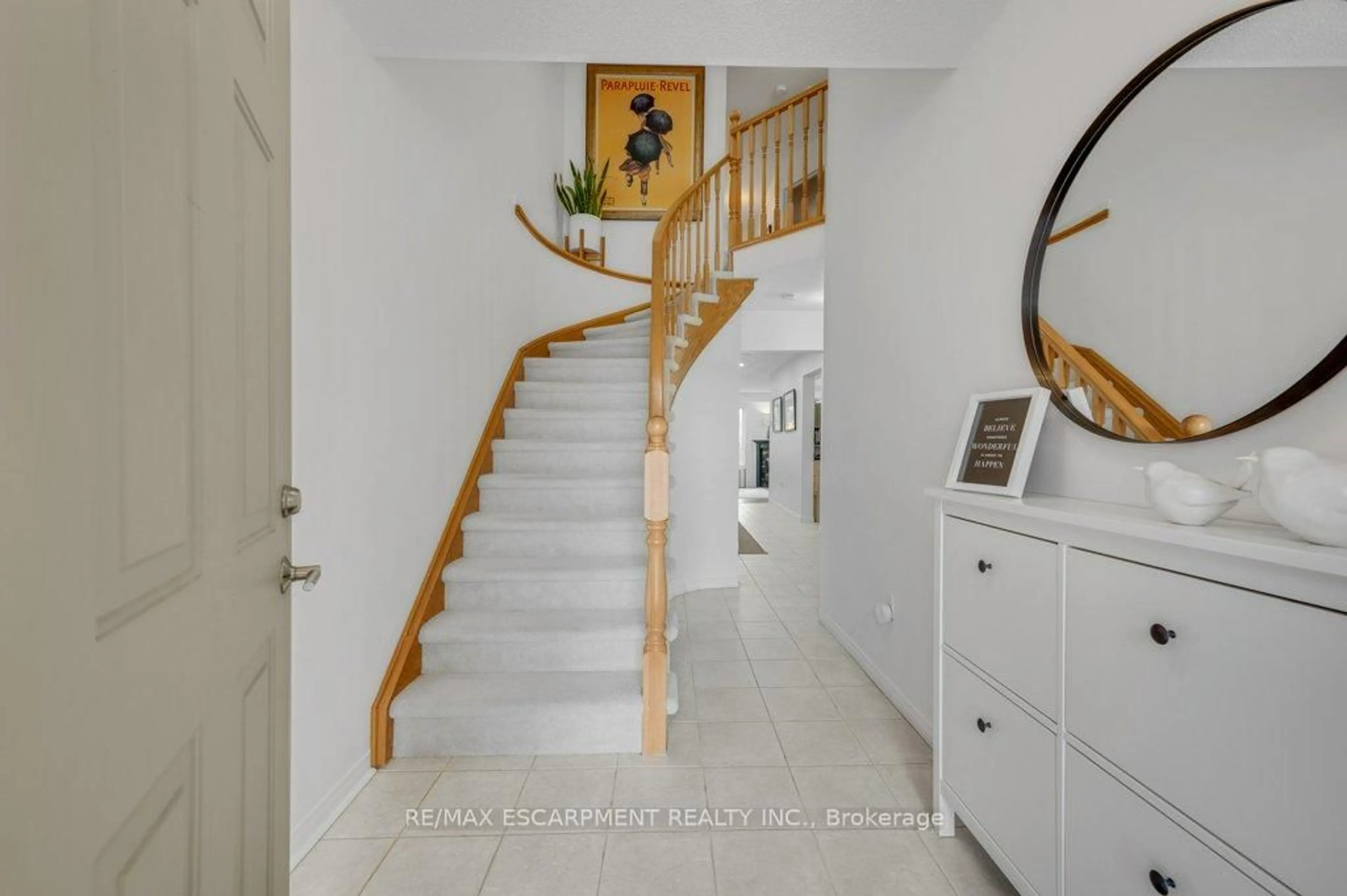 Stairs for 2006 Erika Crt, Oakville Ontario L6M 4R4