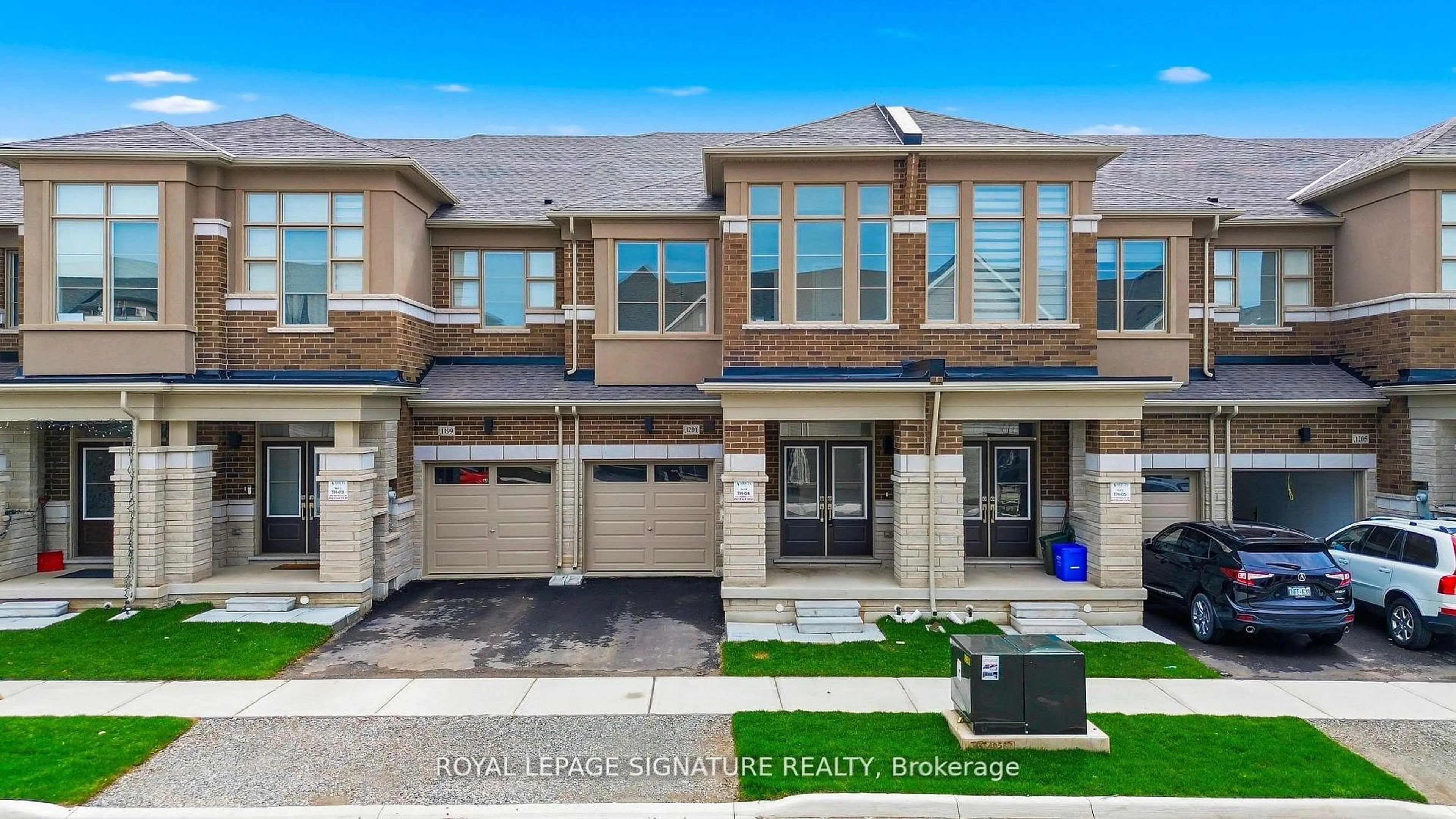 Home with brick exterior material, street for 1201 Dartmouth Cres, Oakville Ontario L6H 8C3