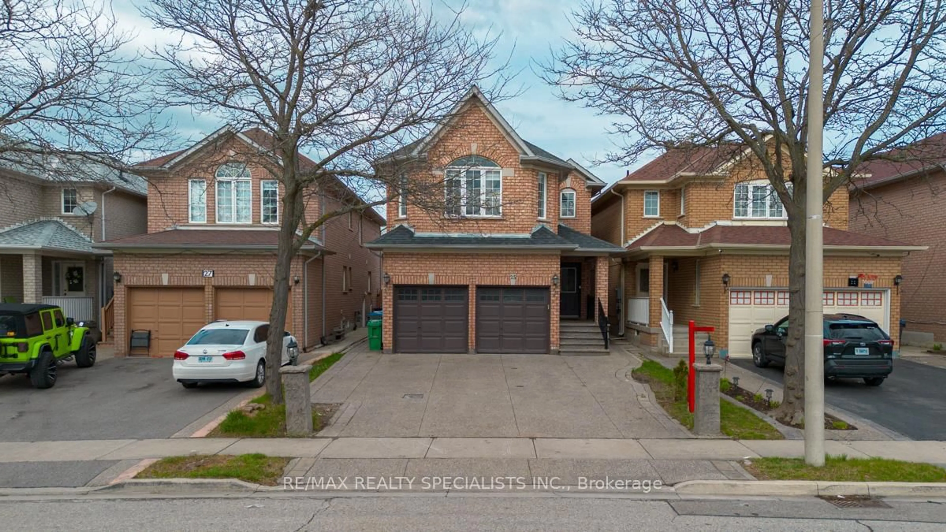 Home with brick exterior material, street for 25 Golden Eagle Rd, Brampton Ontario L6R 1Z4