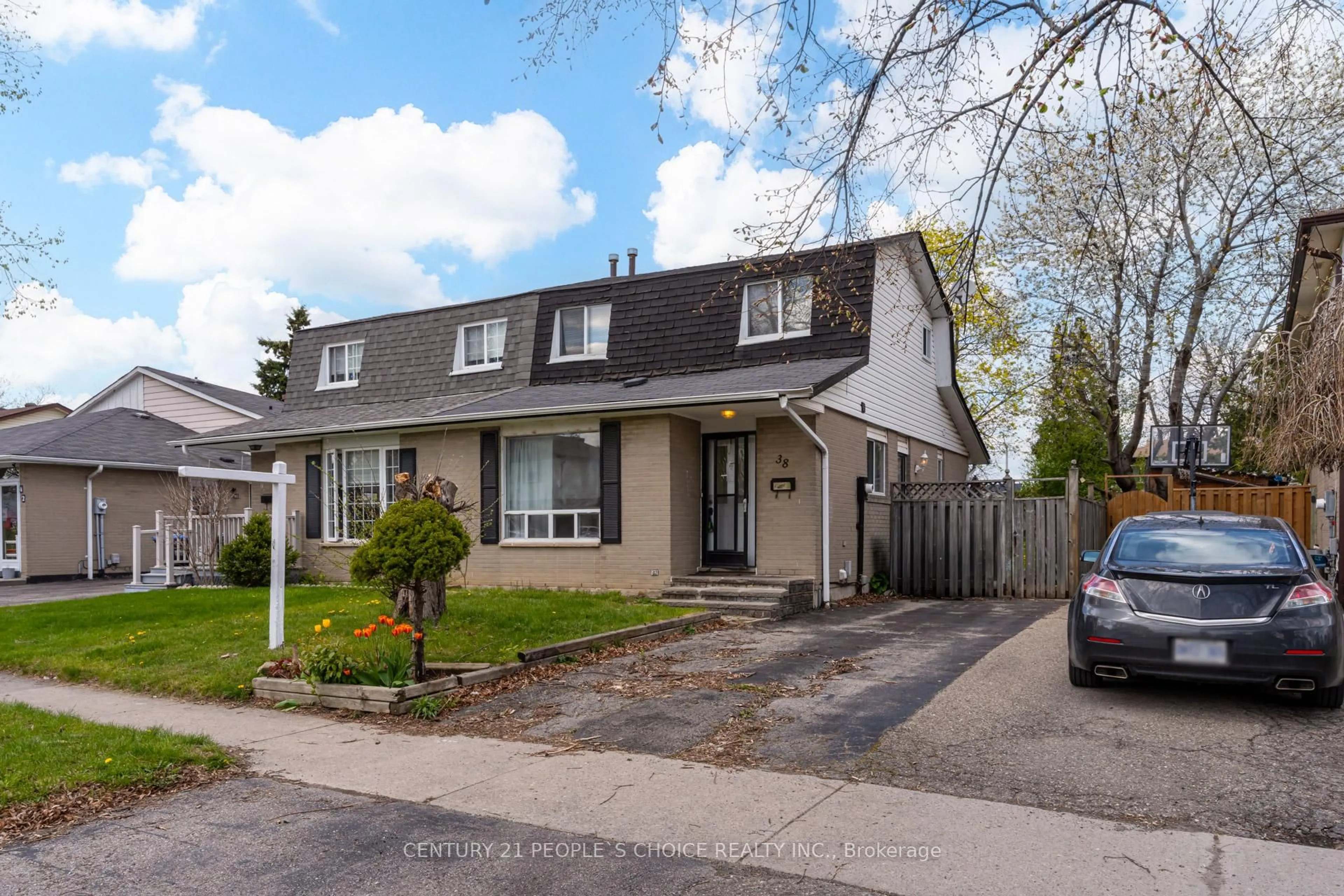 Home with vinyl exterior material, street for 38 Tindale Rd, Brampton Ontario L6V 2G9