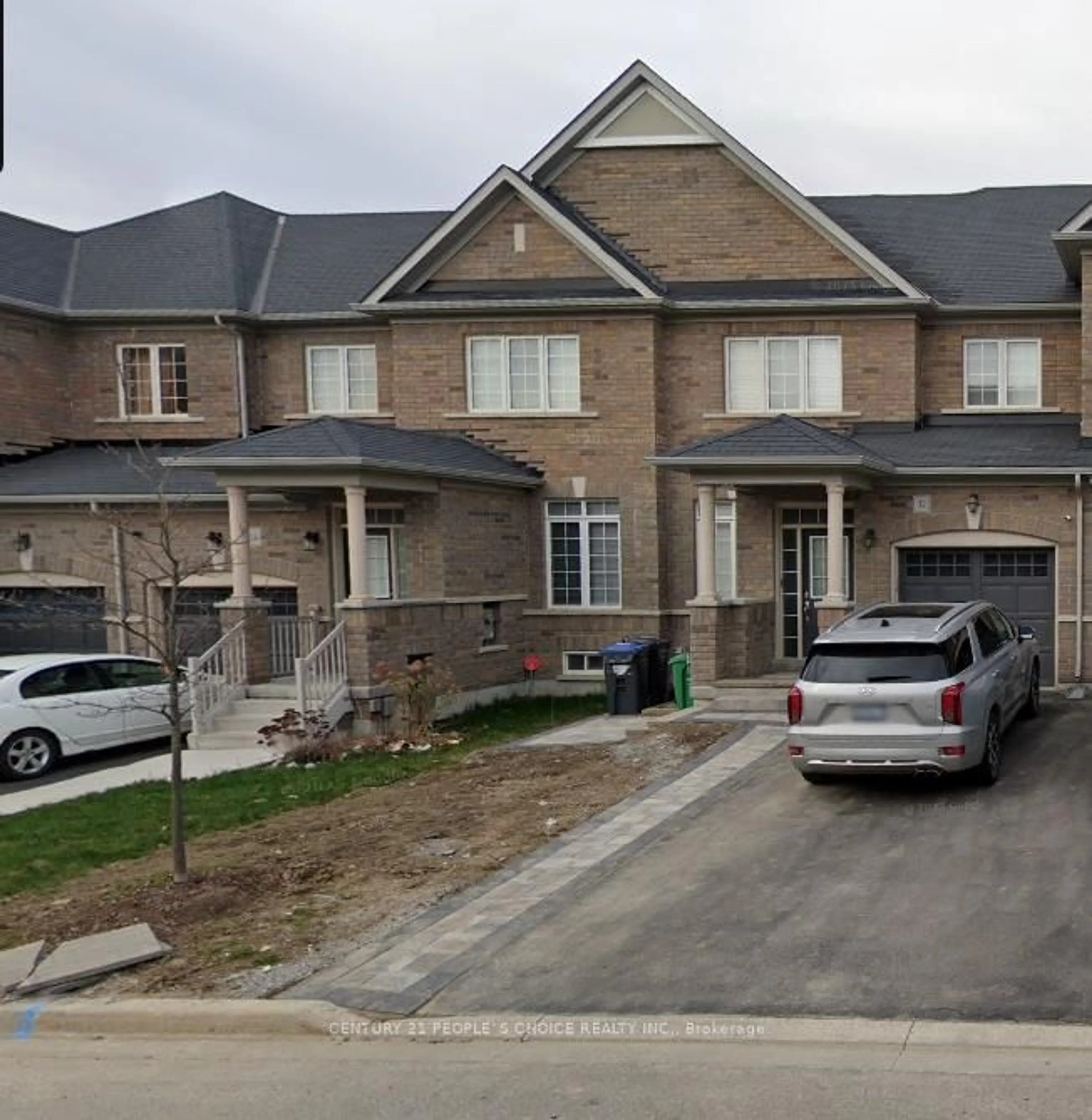 Home with brick exterior material, street for 32 Yellow Sorrel Rd, Brampton Ontario L6R 0B6