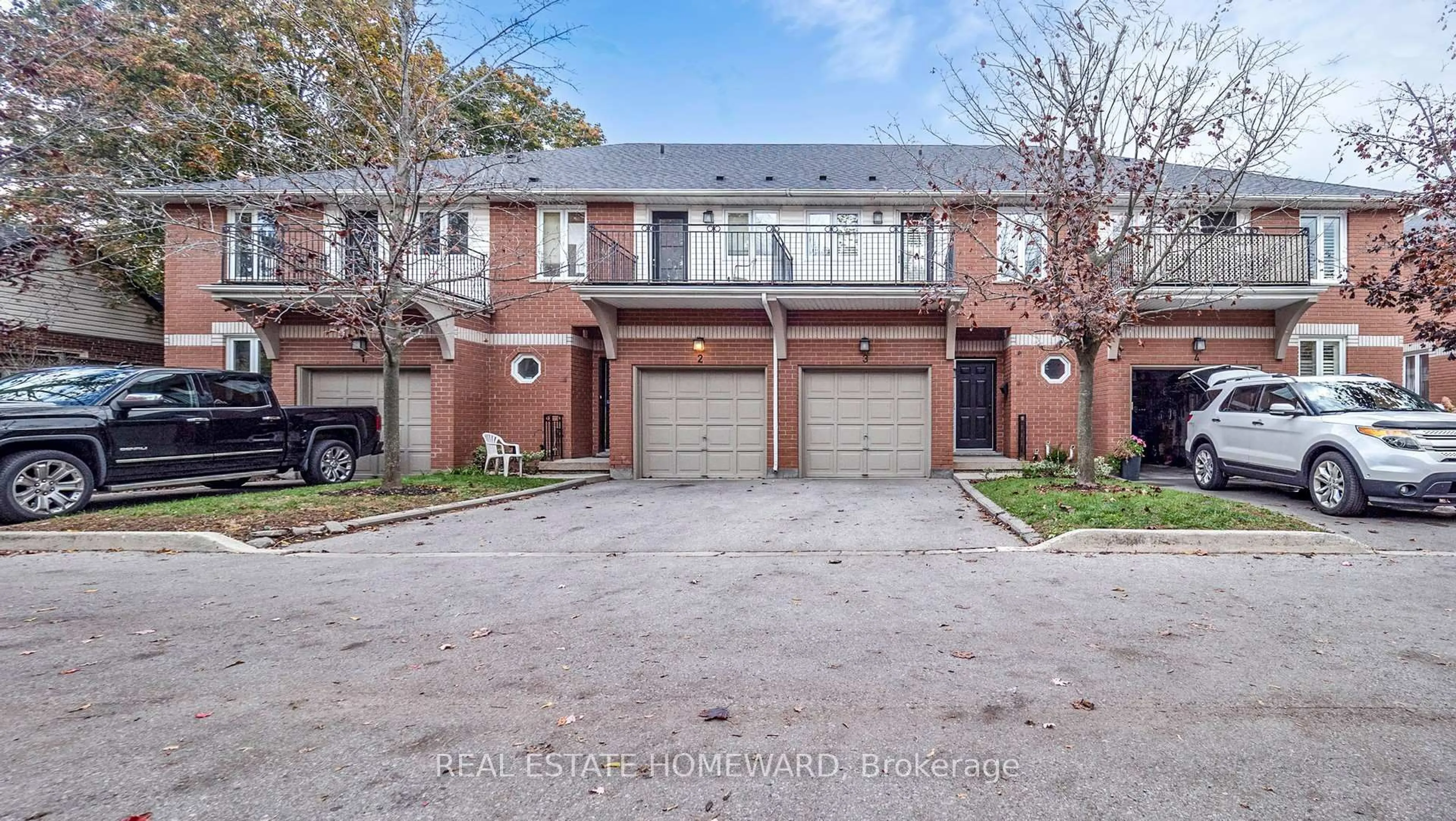 Home with brick exterior material, street for 476 Walker's Line #3, Burlington Ontario L7N 2E2