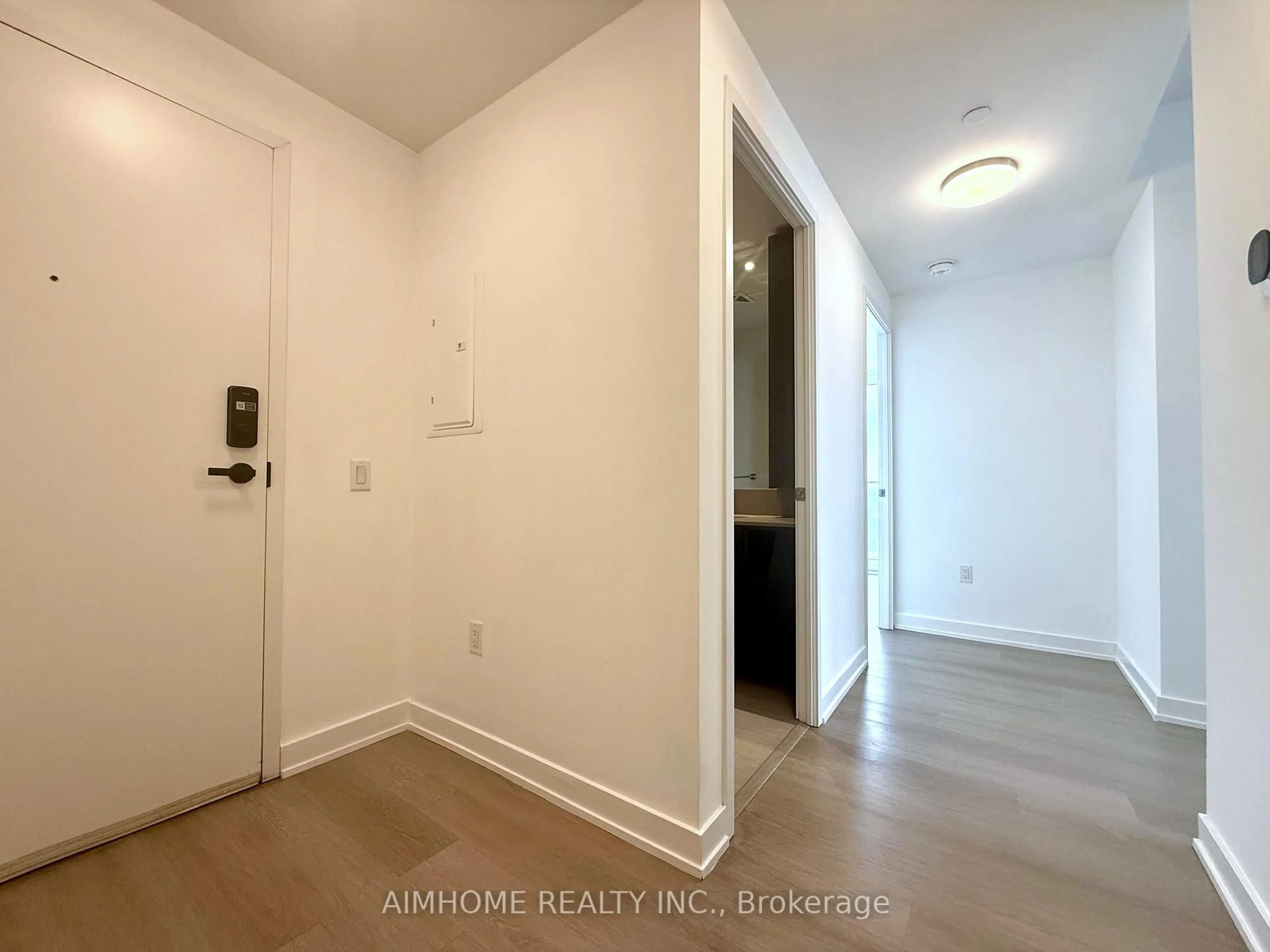 Unknown for 3883 Quartz Rd #5604, Mississauga Ontario L5B 0M4
