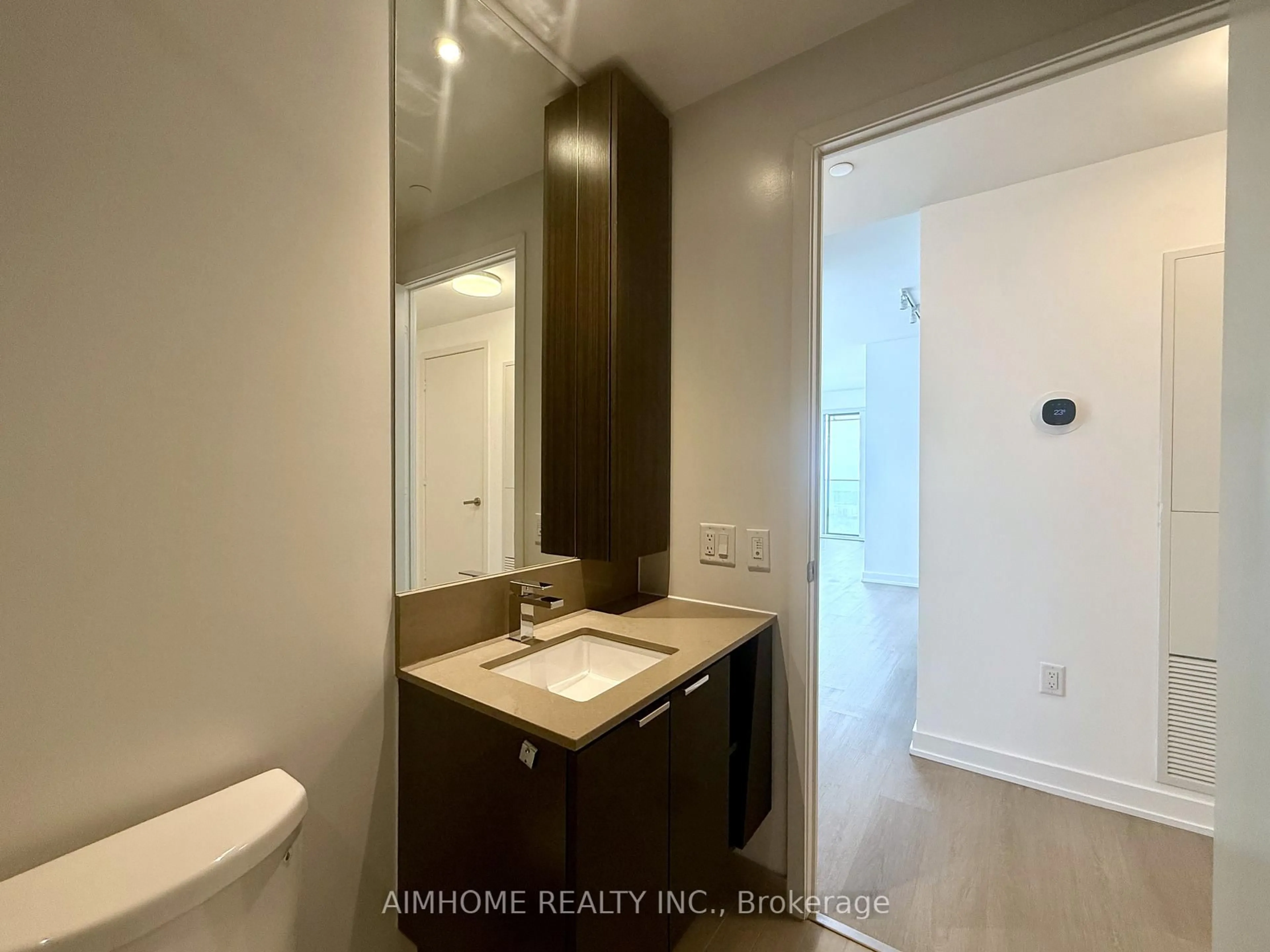 Unknown for 3883 Quartz Rd #5604, Mississauga Ontario L5B 0M4