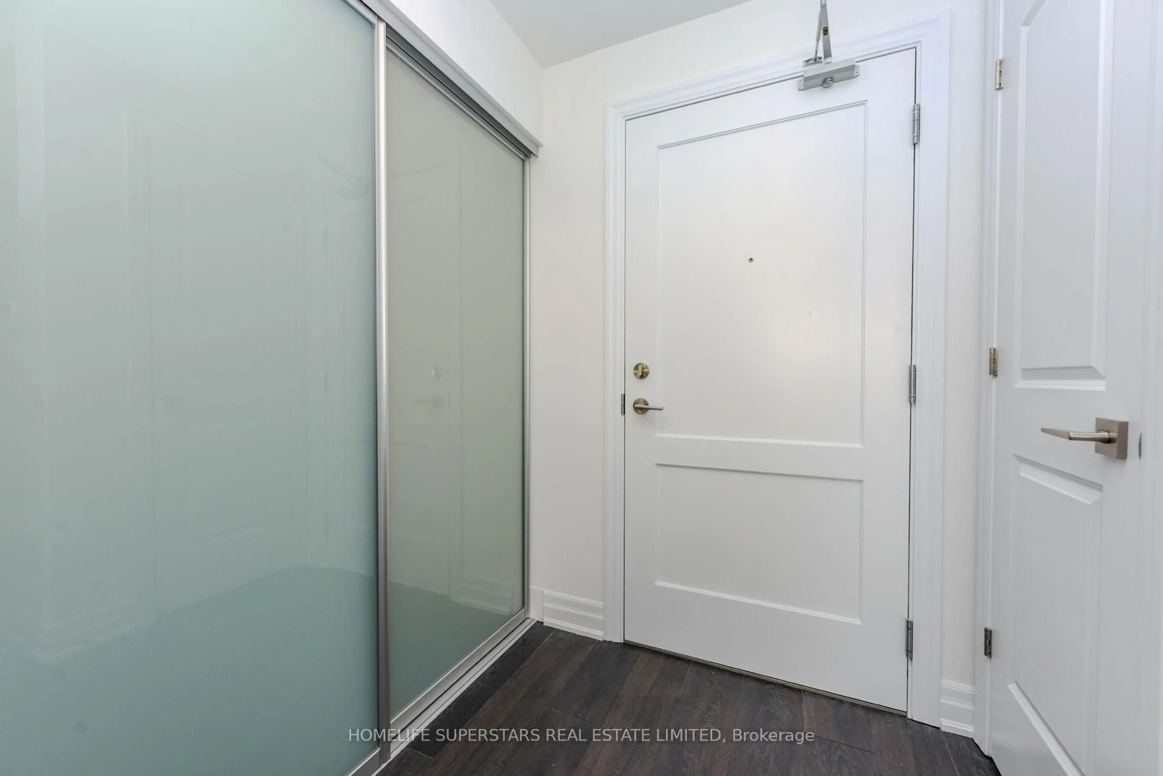 Unknown for 30 Elm Dr #2905, Mississauga Ontario L5B 0N6