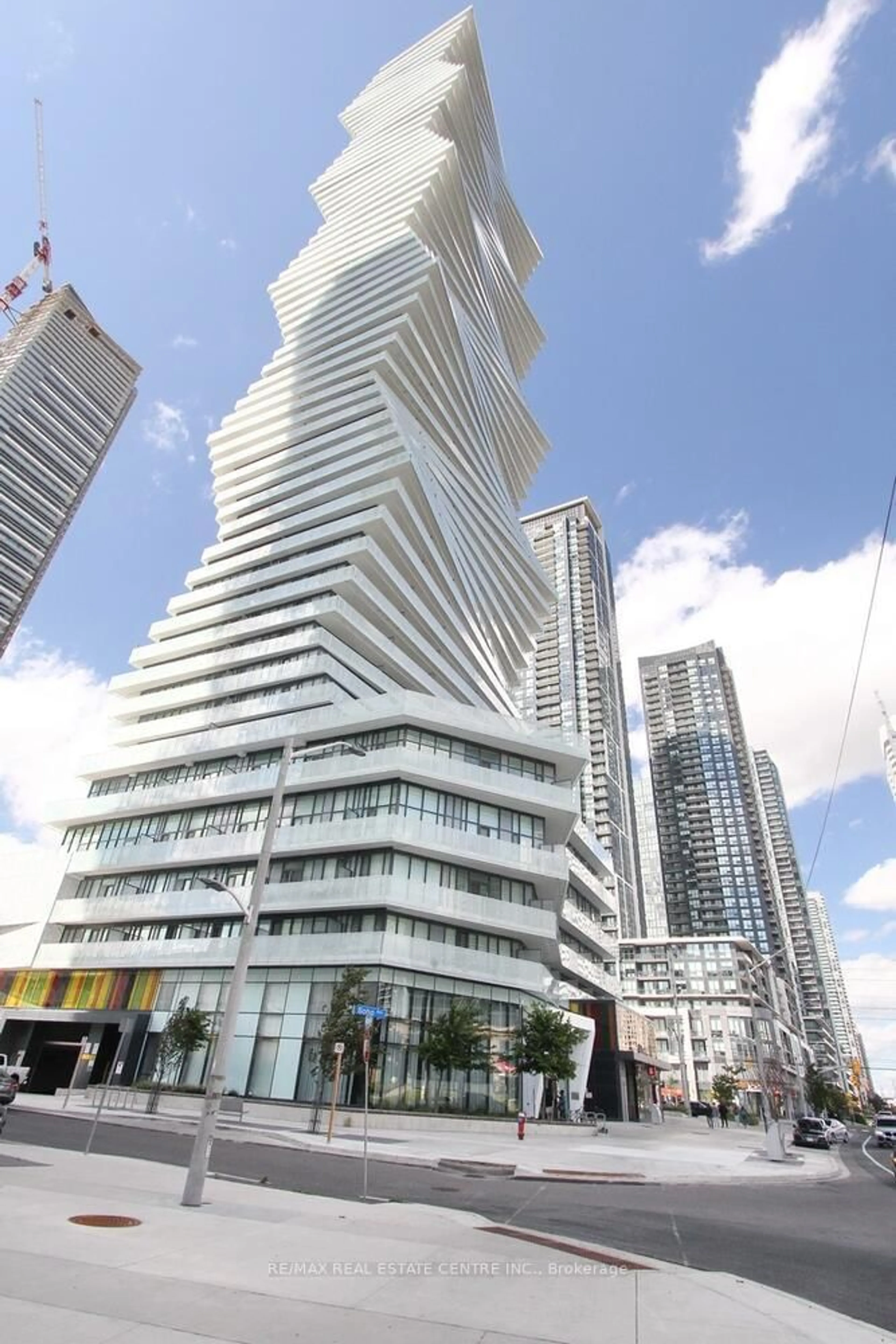 Unknown for 3900 Confederation Pkwy #3602, Mississauga Ontario L5B 4M6