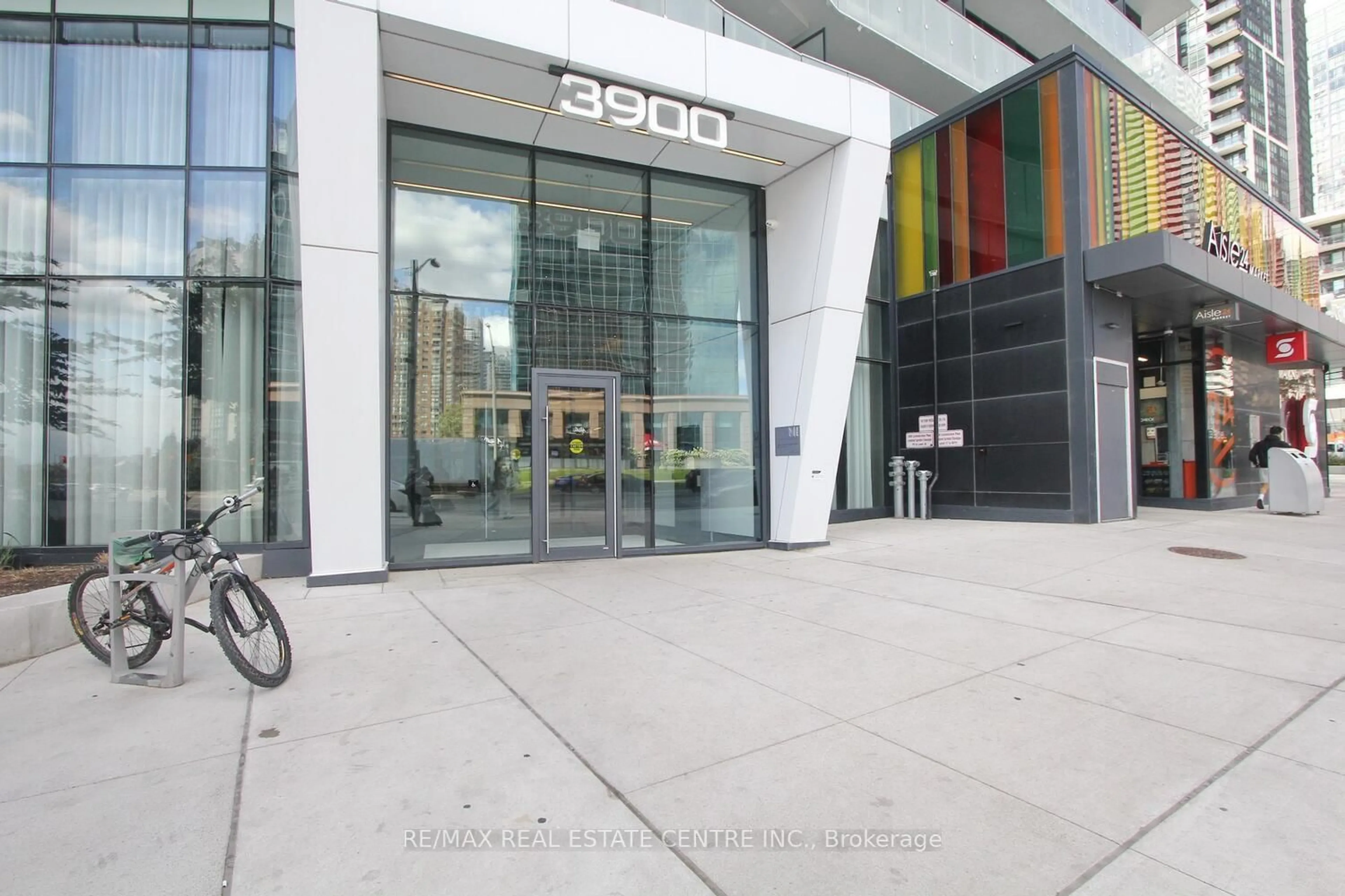 Unknown for 3900 Confederation Pkwy #3602, Mississauga Ontario L5B 4M6