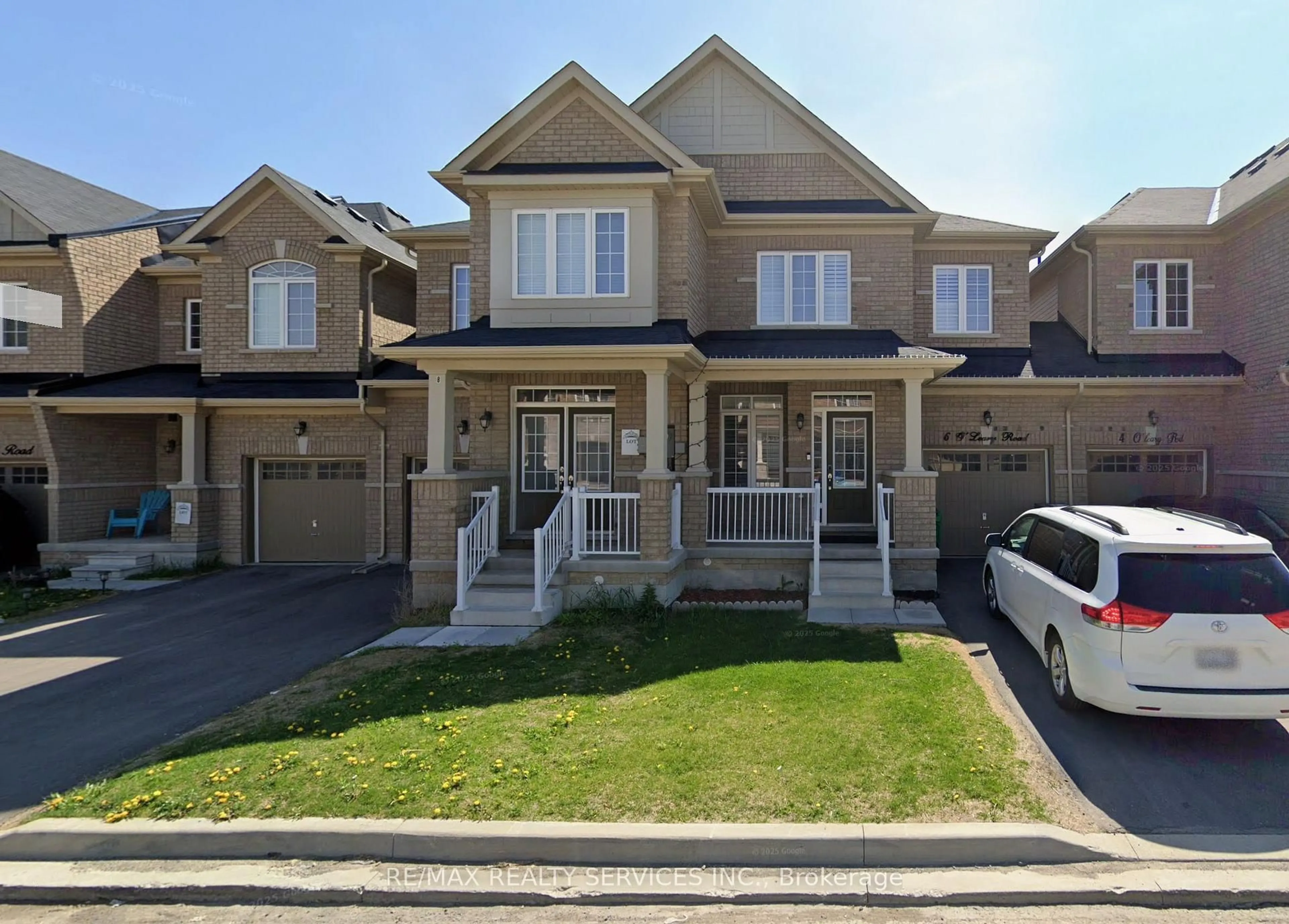Unknown for 8 Oleary Rd, Brampton Ontario L7A 4W9
