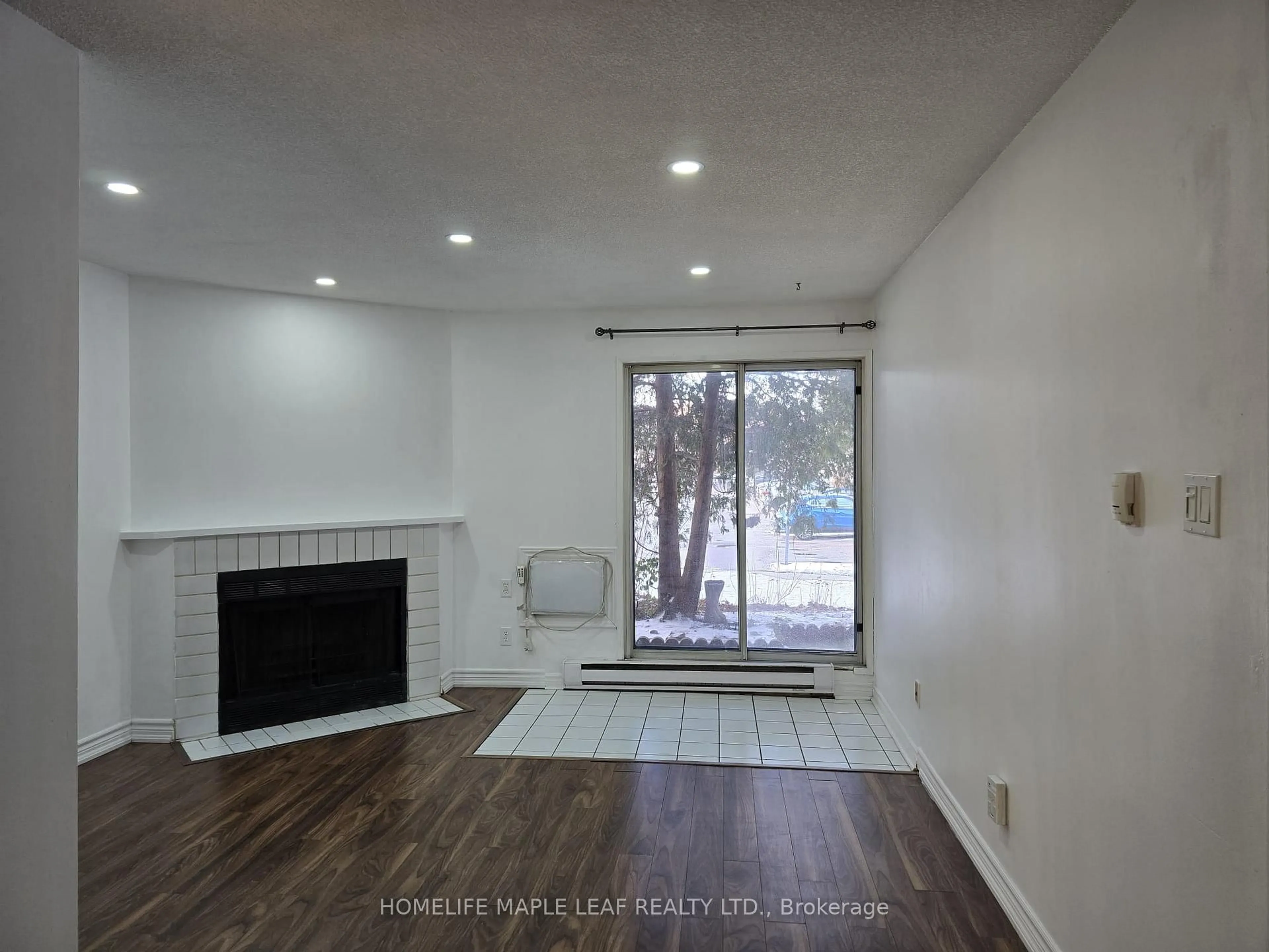 A pic of a room for 95 Trailwood Dr #713, Mississauga Ontario L4Z 3L2