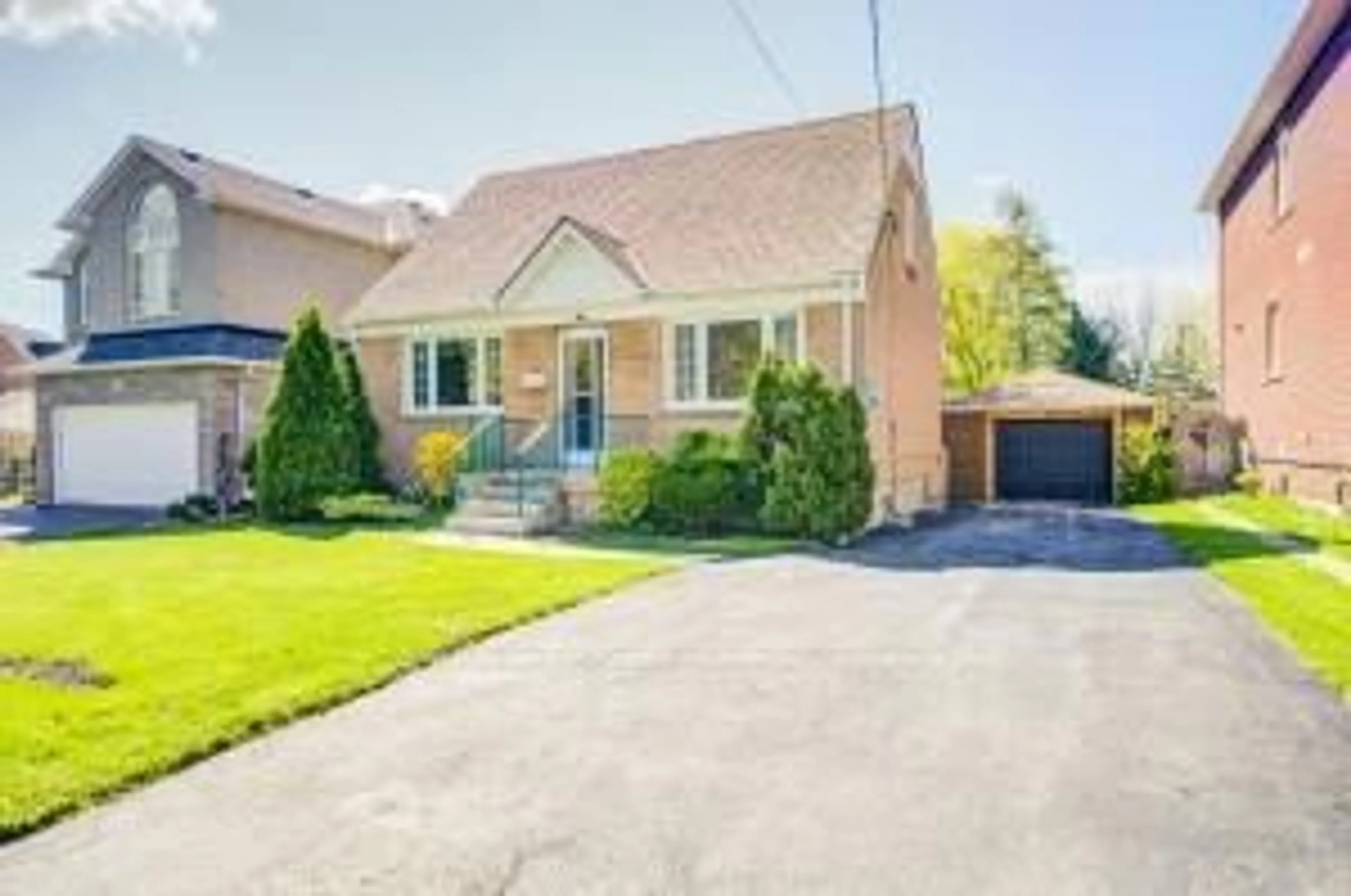 Unknown for 31 Melody Rd, Toronto Ontario M9M 1C9