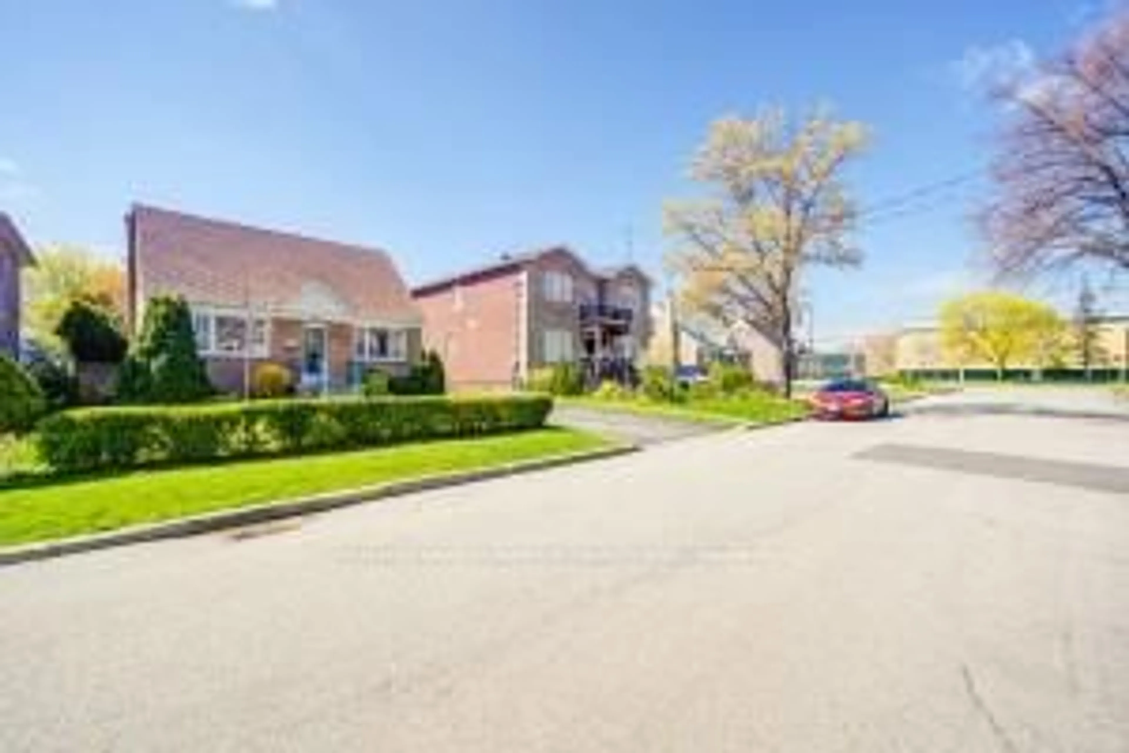 Unknown for 31 Melody Rd, Toronto Ontario M9M 1C9