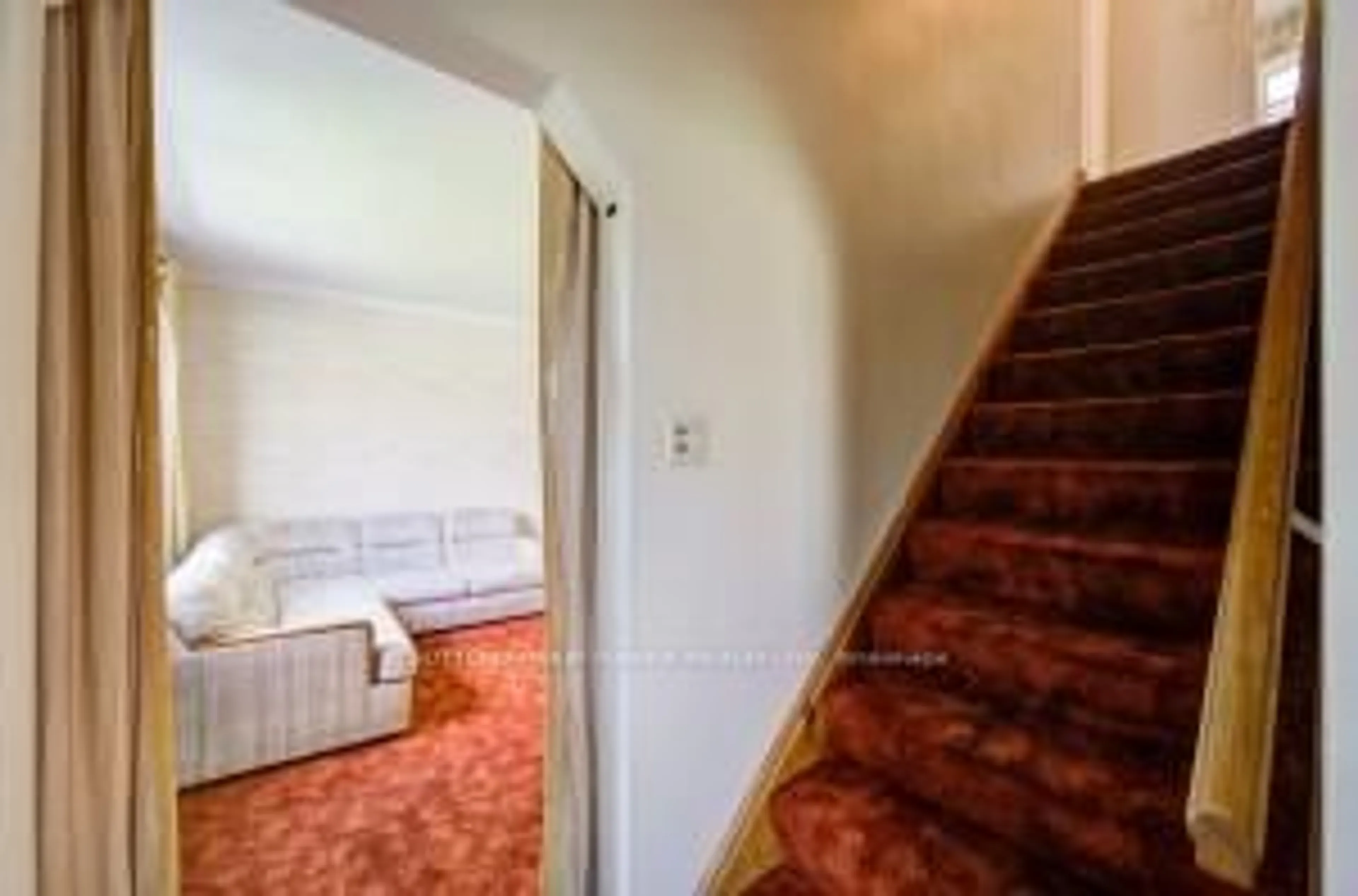 Unknown for 31 Melody Rd, Toronto Ontario M9M 1C9