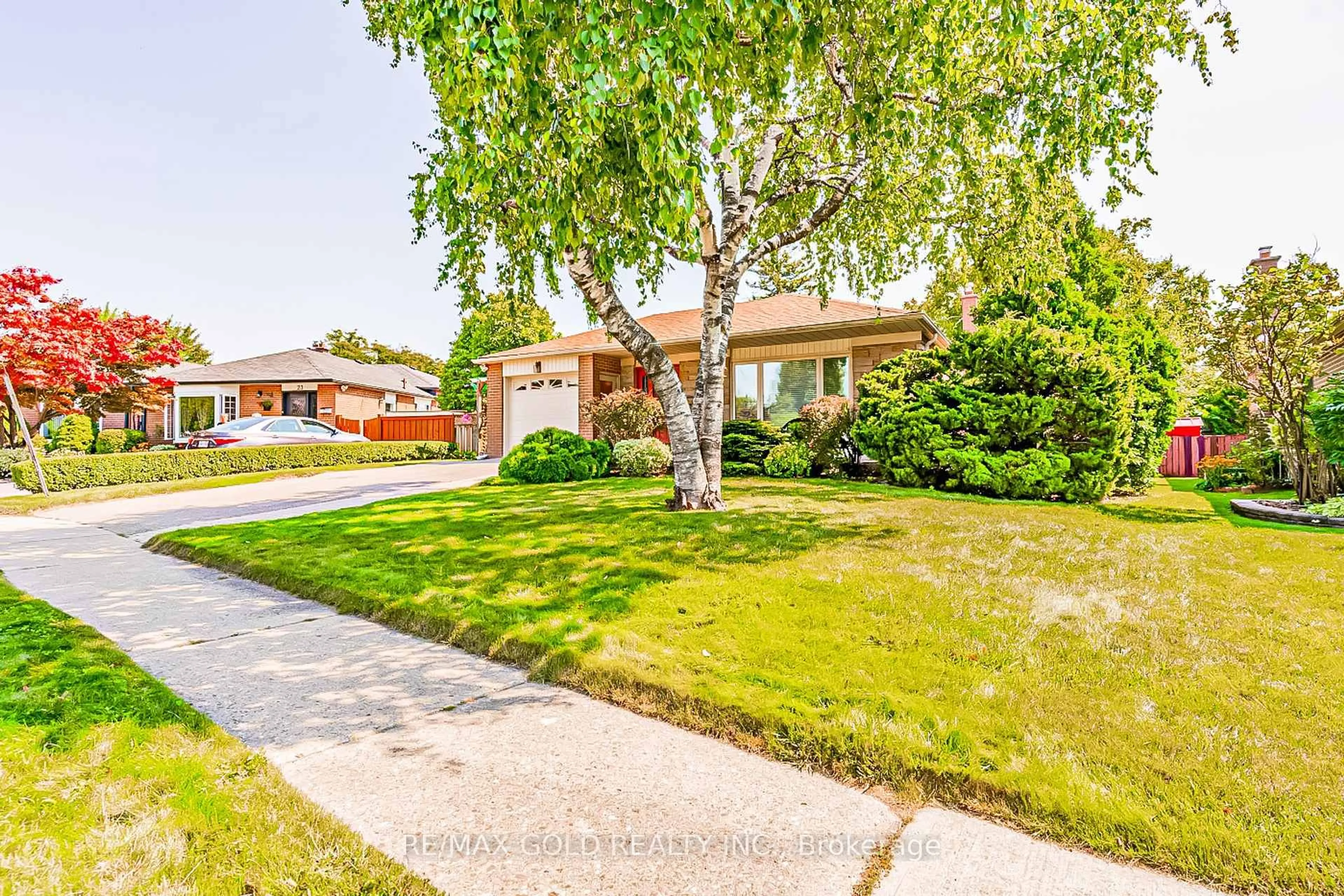 Unknown for 21 Aberdeen Cres, Brampton Ontario L6T 2P8