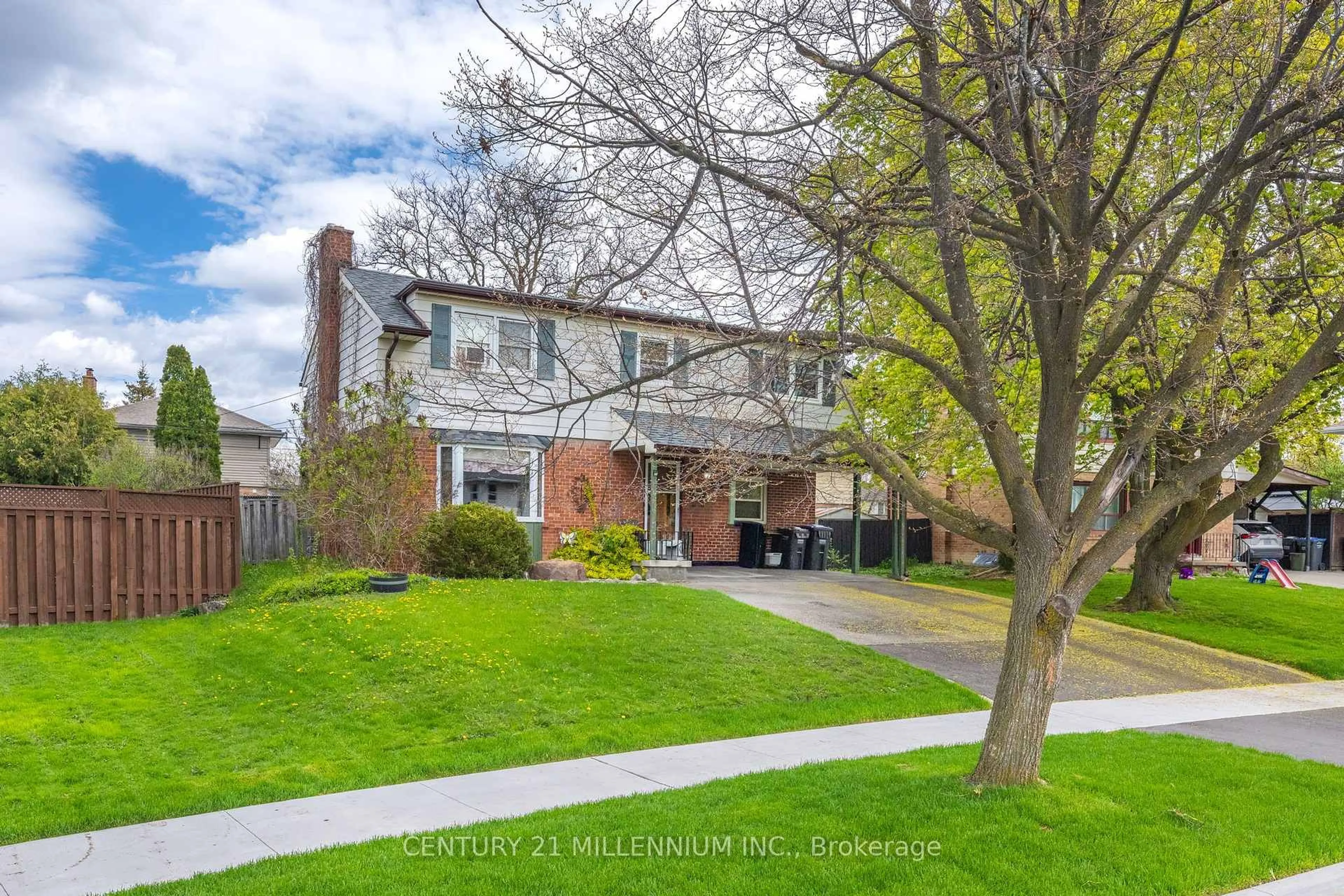 Home with brick exterior material, street for 9 Crestview Ave, Brampton Ontario L6W 2R7