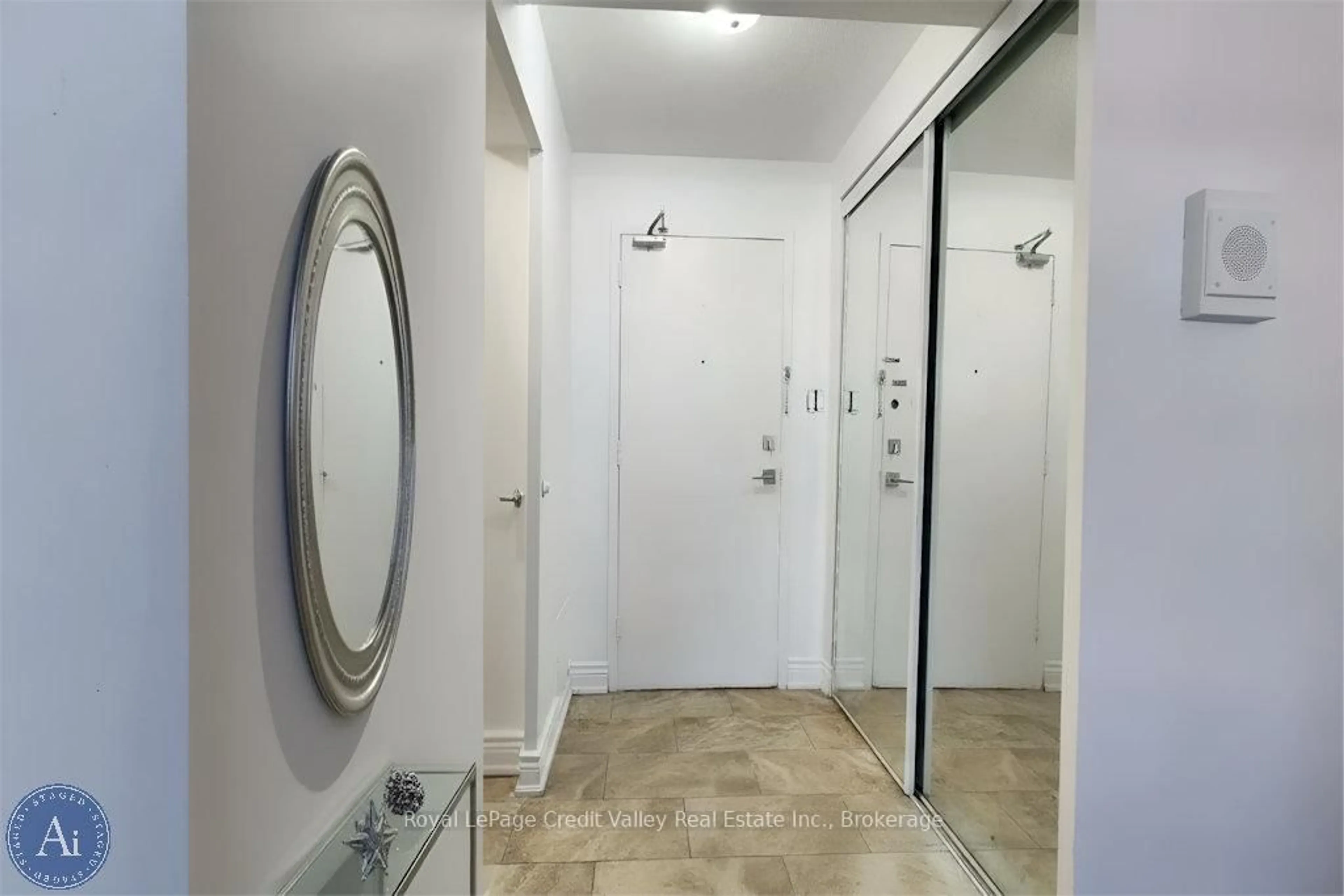Indoor foyer for 2835 Islington Ave #209, Toronto Ontario M9L 2K2