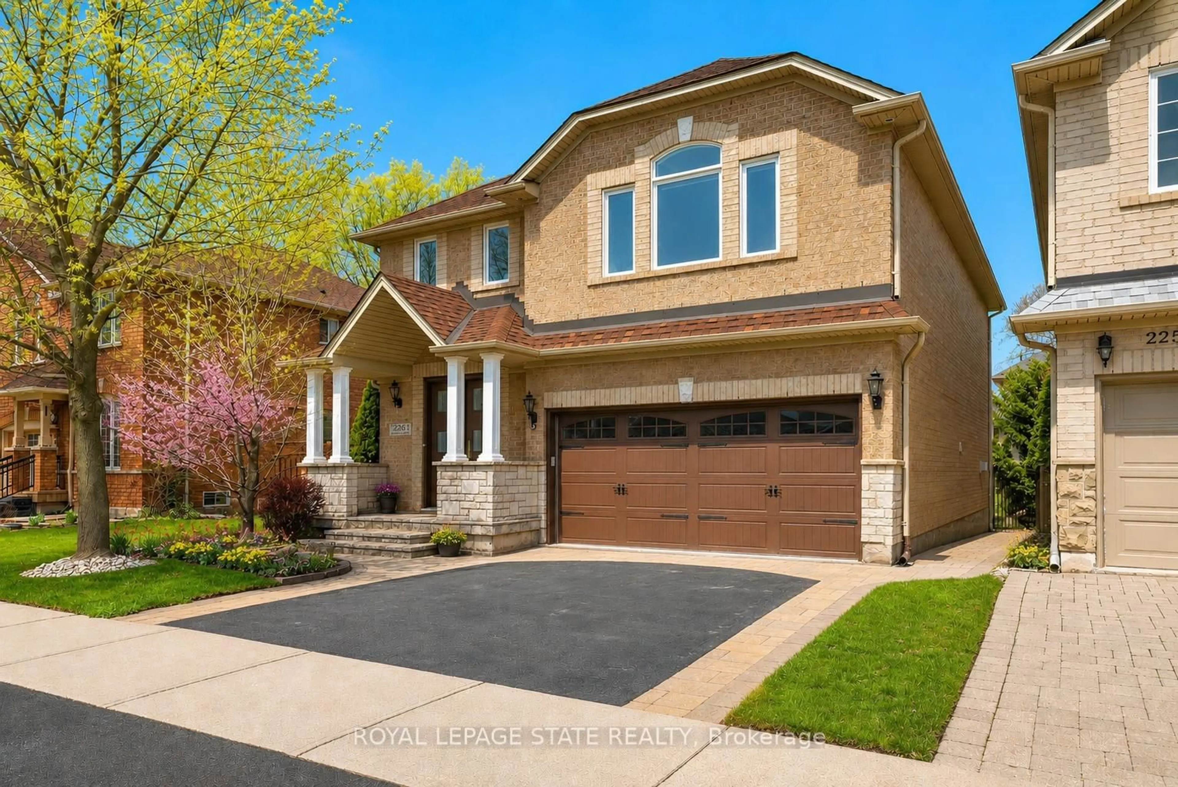 Home with brick exterior material, street for 2261 Grouse Lane, Oakville Ontario L6M 3Z8