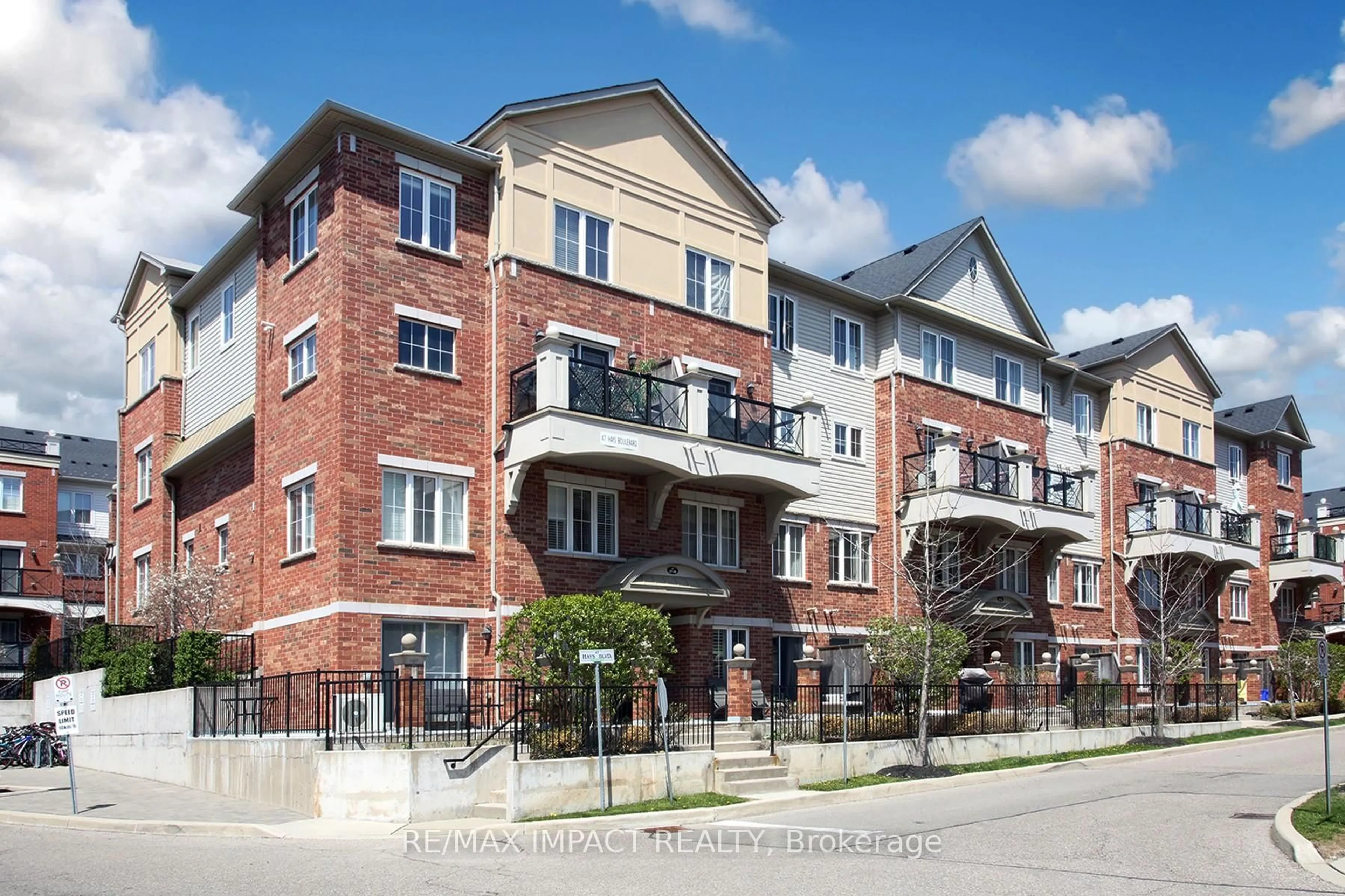Home with brick exterior material, street for 47 Hays Blvd #3, Oakville Ontario L6H 0J1