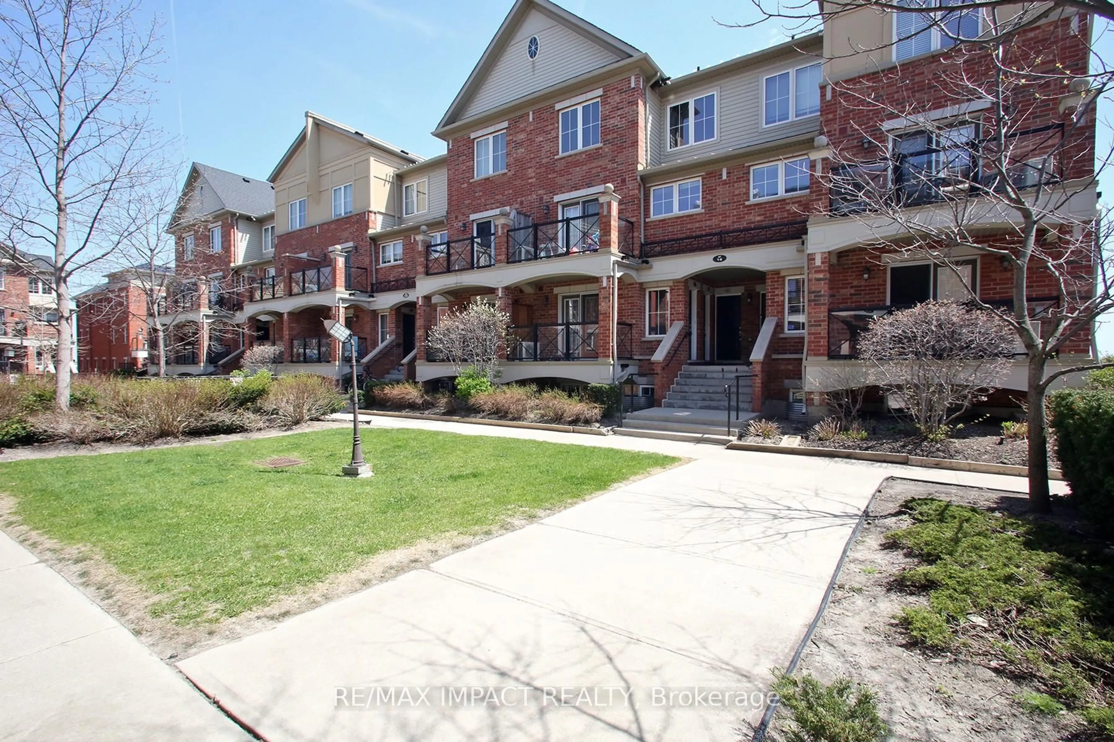 Unknown for 47 Hays Blvd #3, Oakville Ontario L6H 0J1