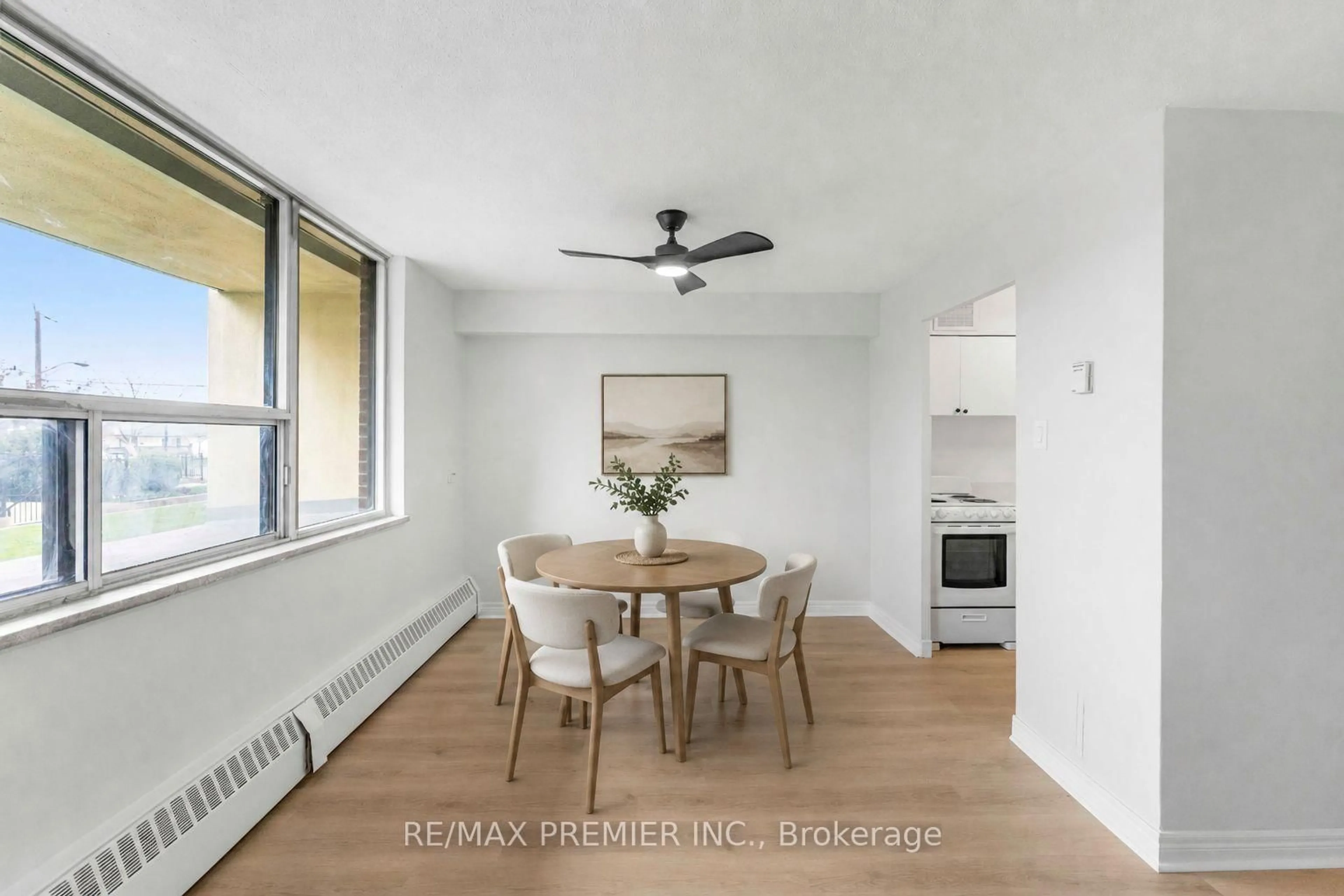 A pic of a room for 5 Frith Rd #105, Toronto Ontario M3N 2L5