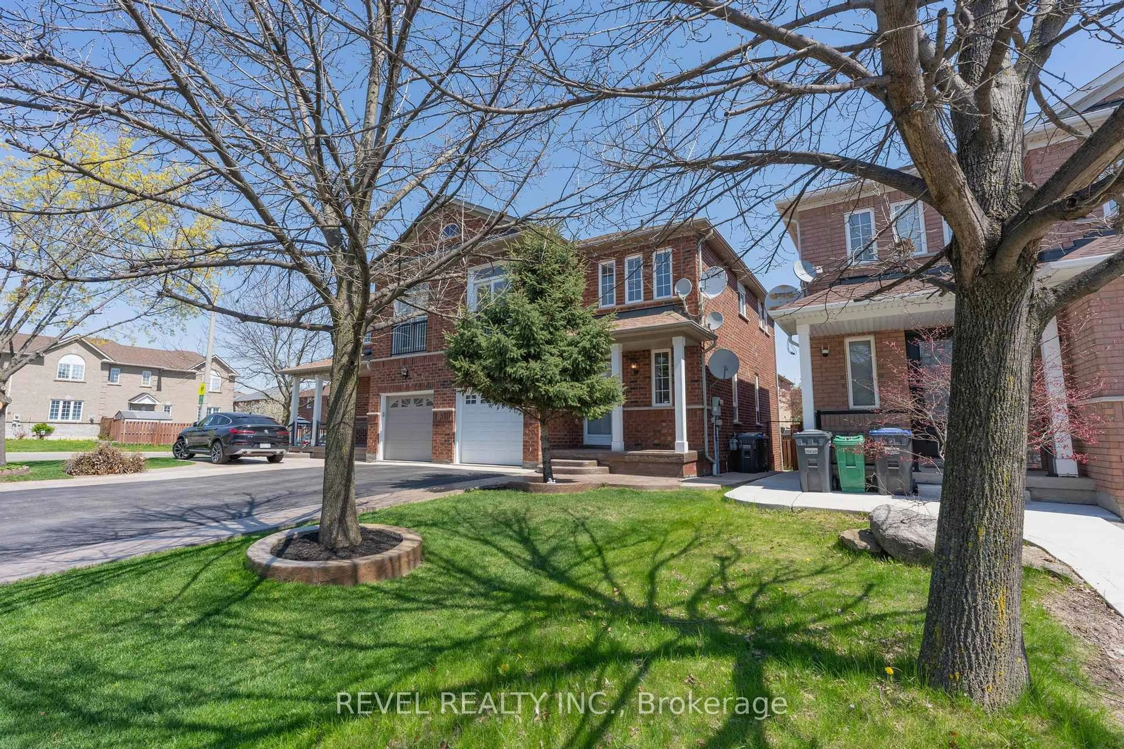 Home with brick exterior material, street for 4871 James Austin Dr, Mississauga Ontario L4Z 4G7