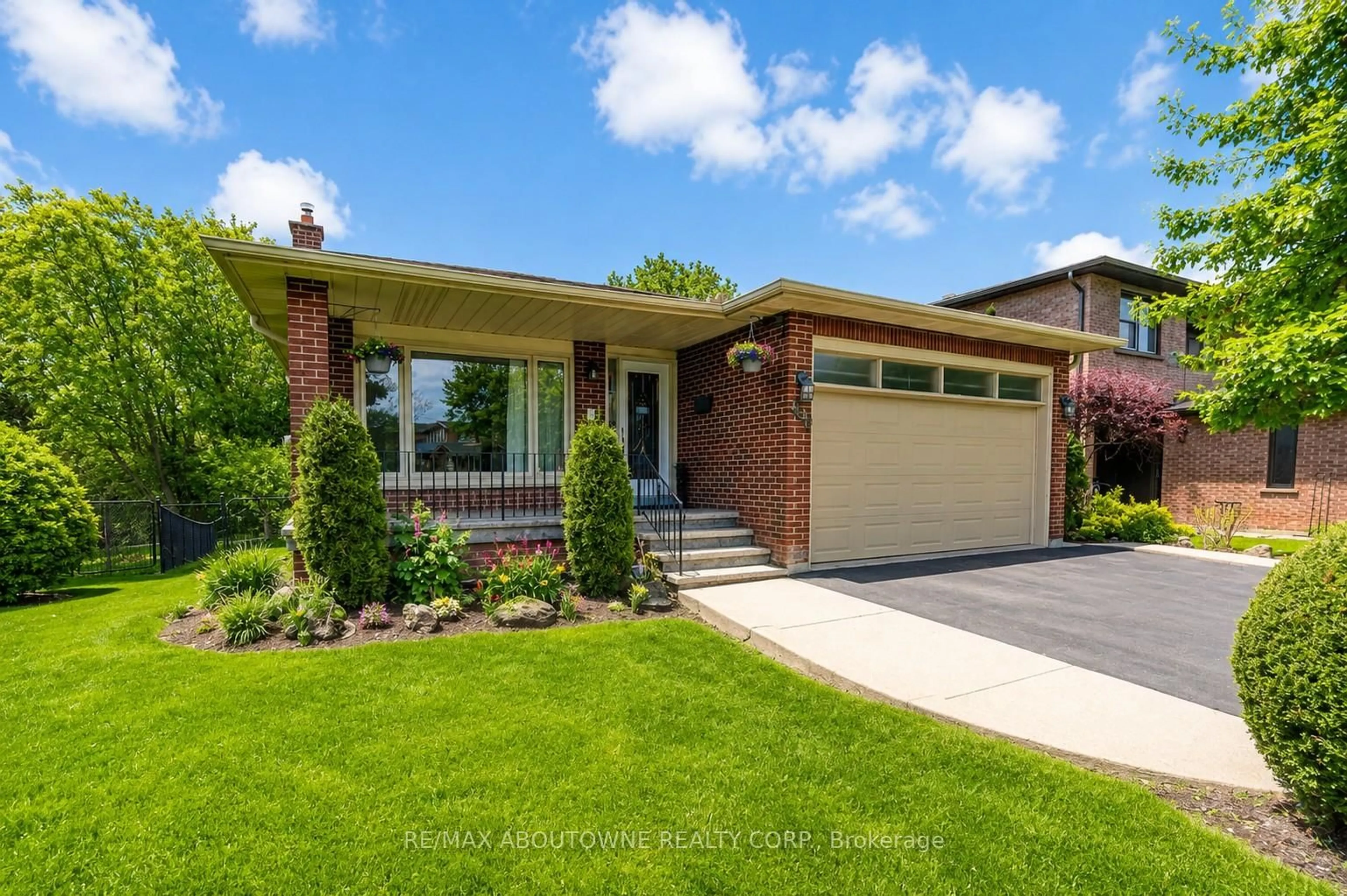 Home with brick exterior material, street for 440 Parkridge Cres, Oakville Ontario L6M 1B2