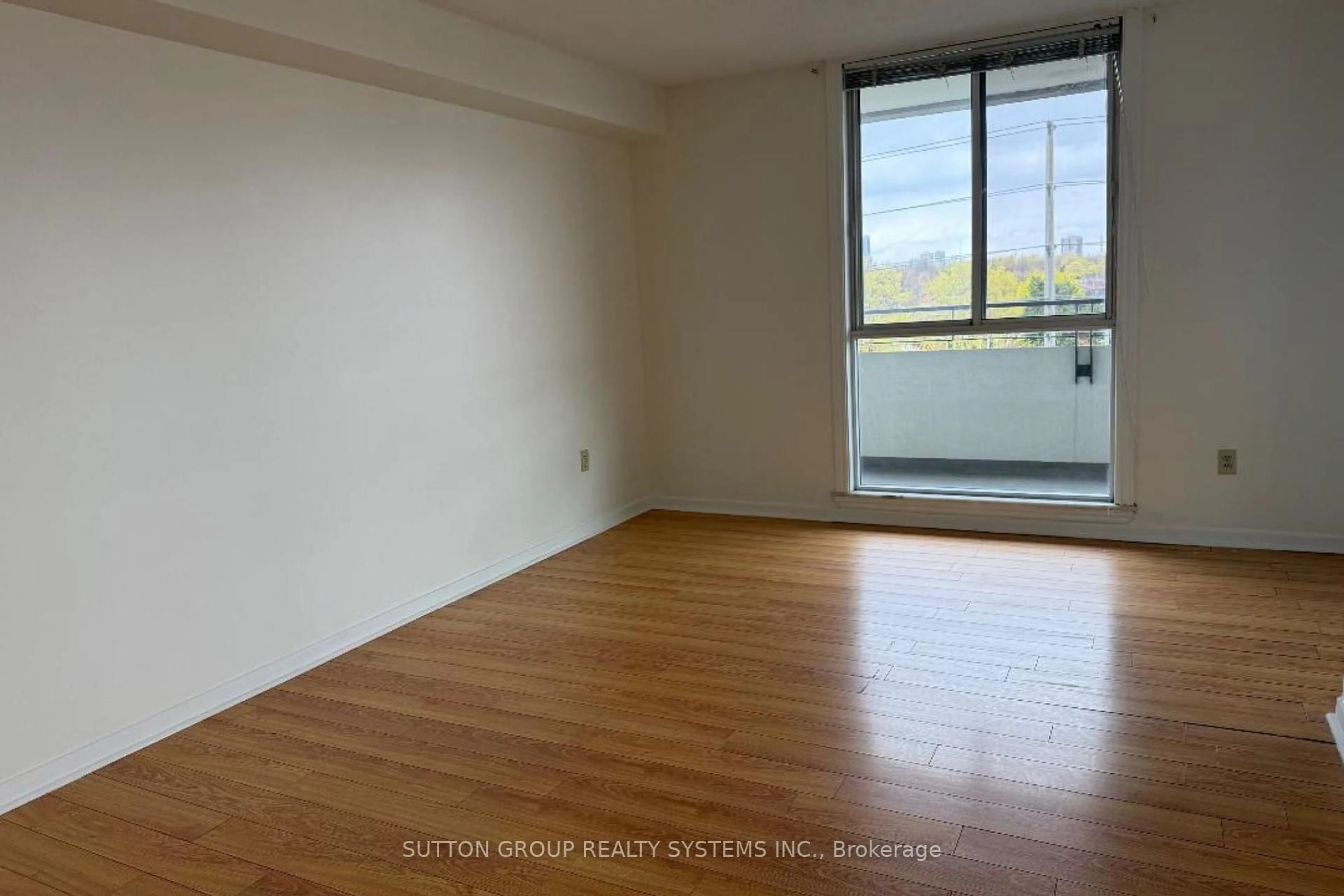 A pic of a room for 1300 Mississauga Valley Blvd #504, Mississauga Ontario L5A 3S8
