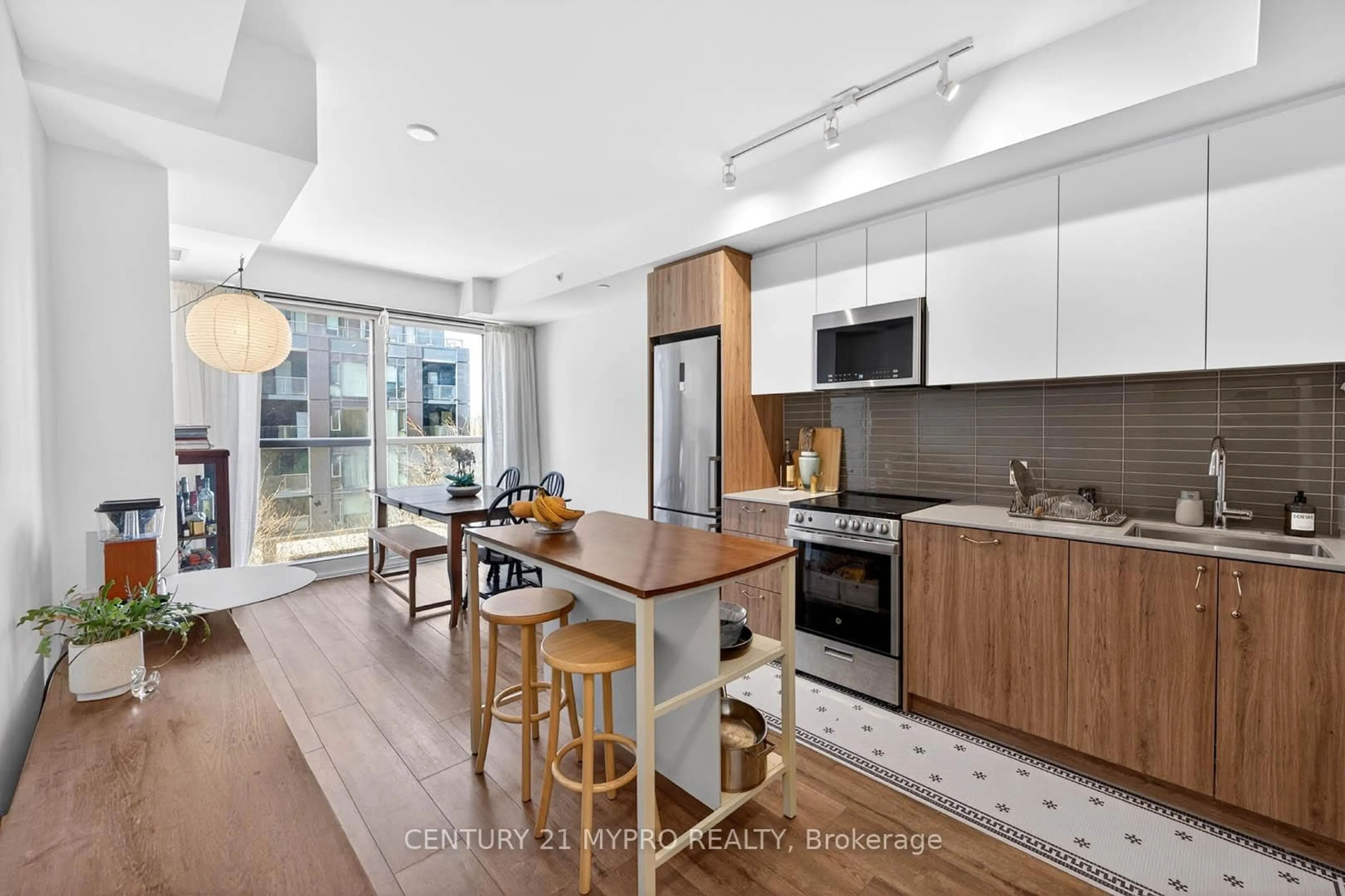 Open concept kitchen, unknown for 1787 St. Clair Ave #414, Toronto Ontario M6N 0B7