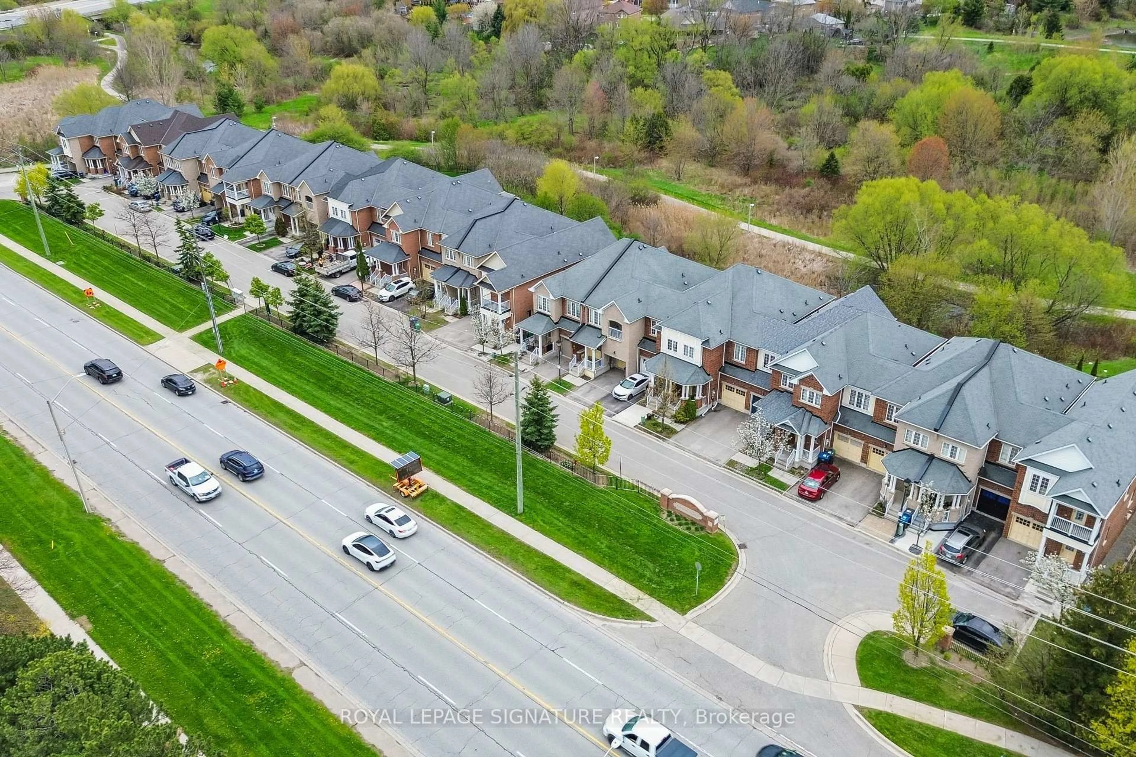 A pic from outside/outdoor area/front of a property/back of a property/a pic from drone, street for 9740 McLaughlin Rd, Brampton Ontario L6X 0T8
