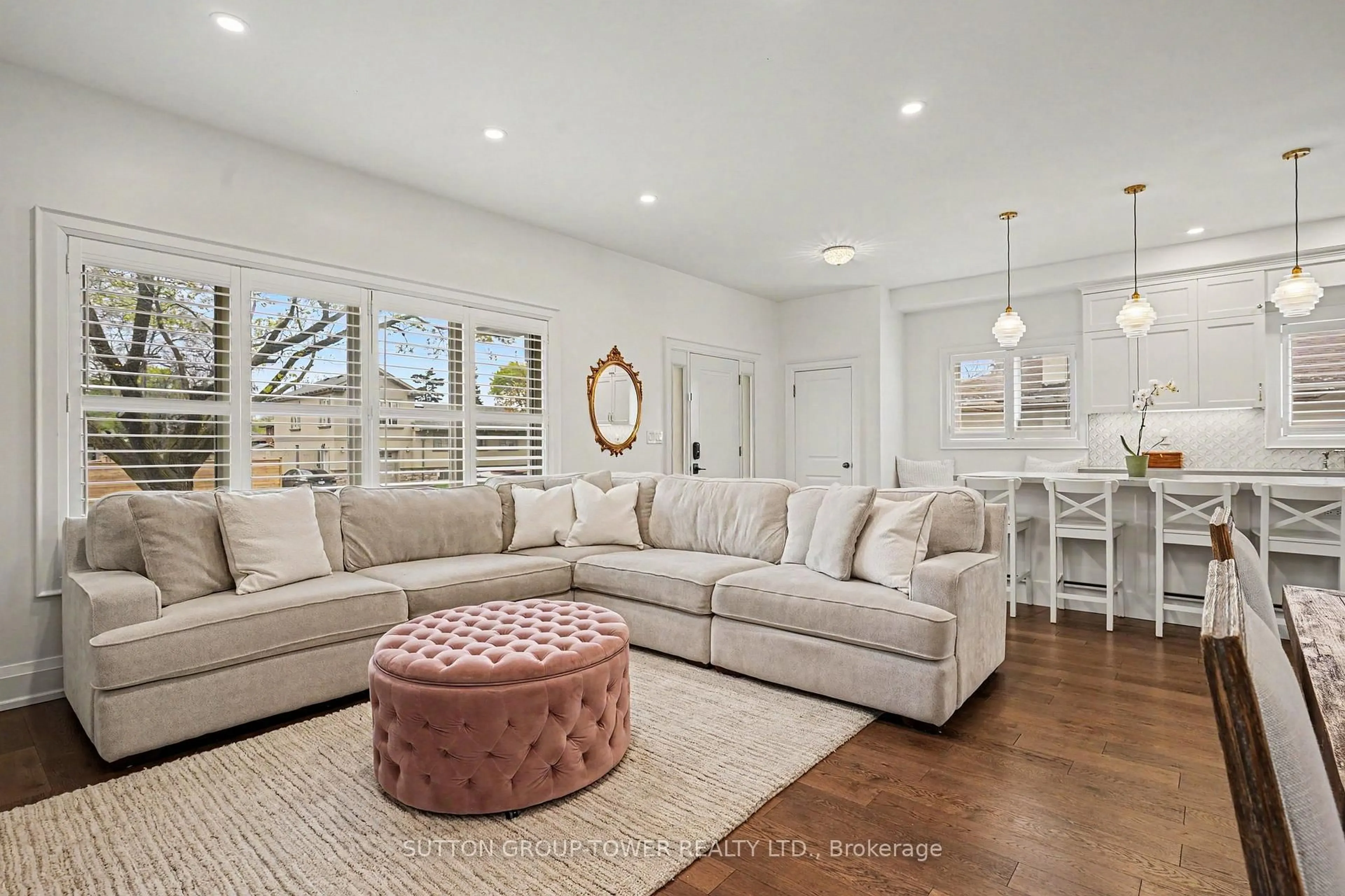 Living room with furniture, unknown for 69 Celestine Dr, Toronto Ontario M9R 3N5