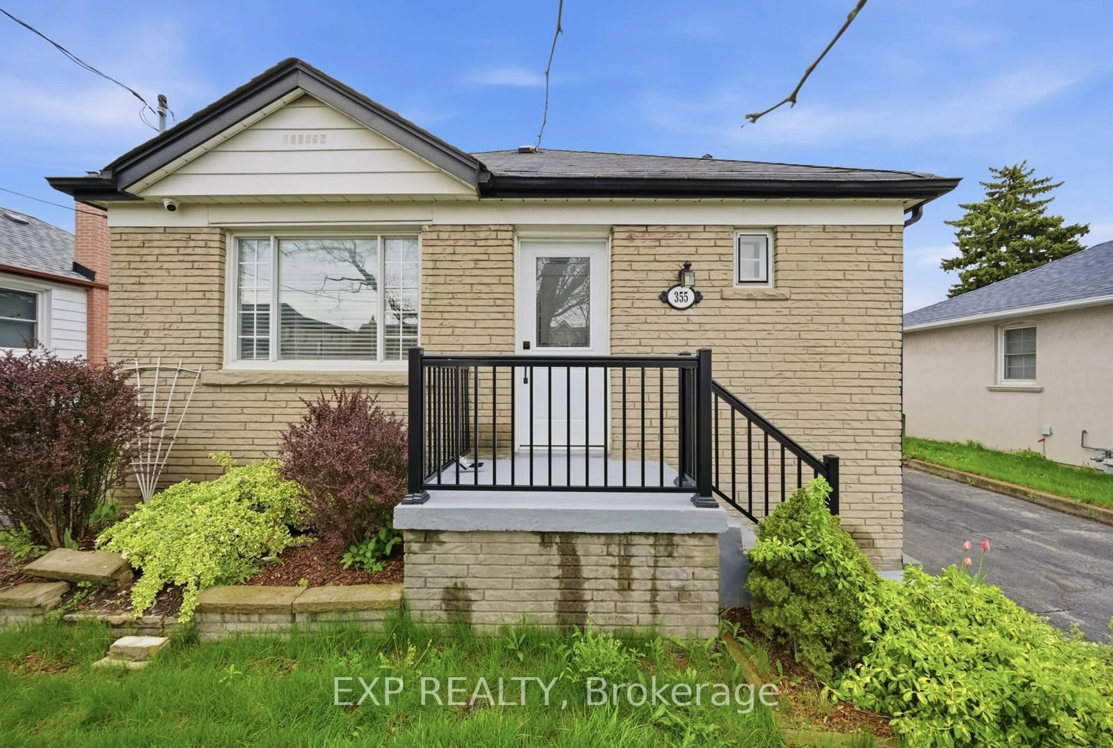 Unknown for 355 Culford Rd, Toronto Ontario M6L 2V8
