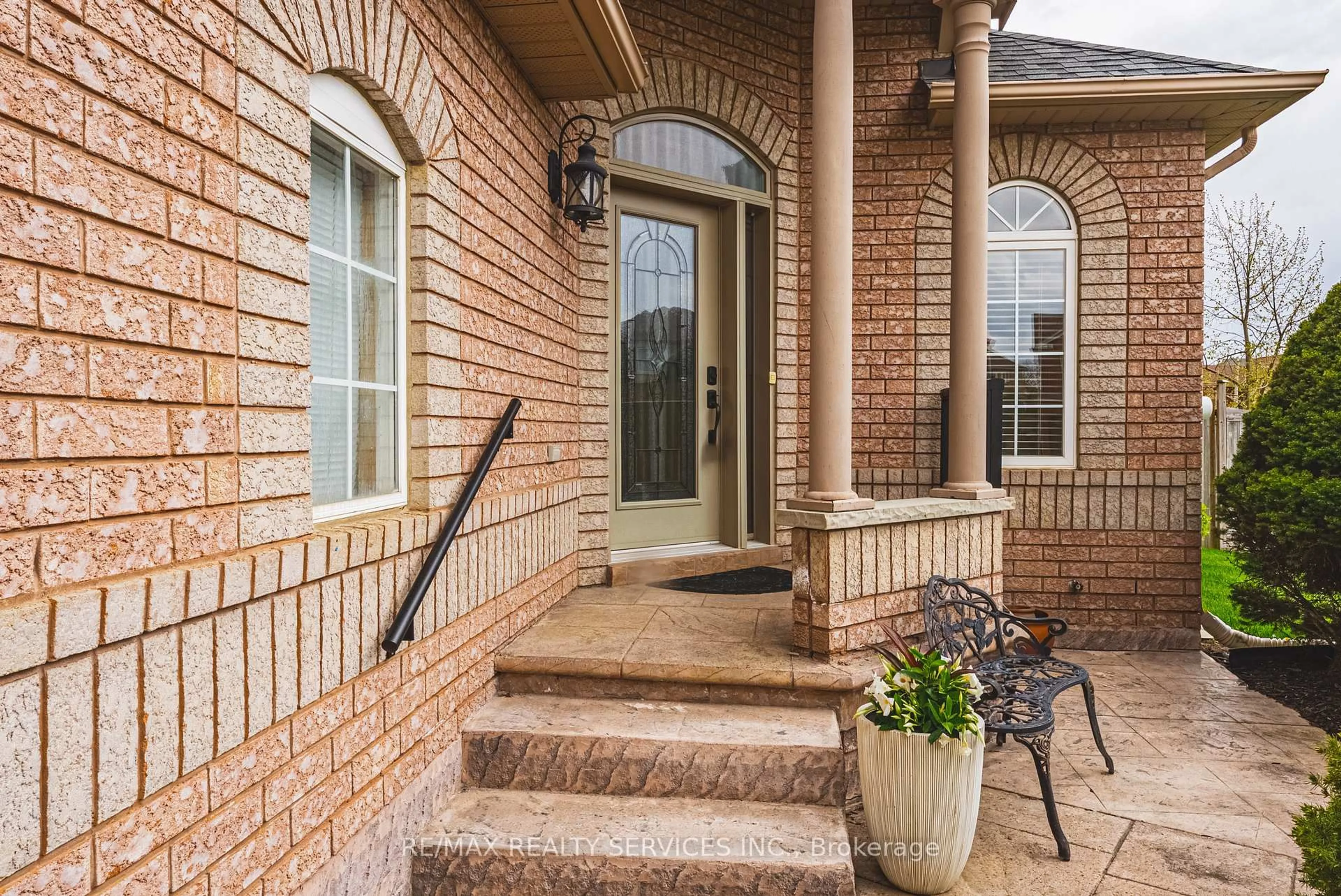 Home with brick exterior material, street for 16 Sunridge St, Brampton Ontario L7A 1W6