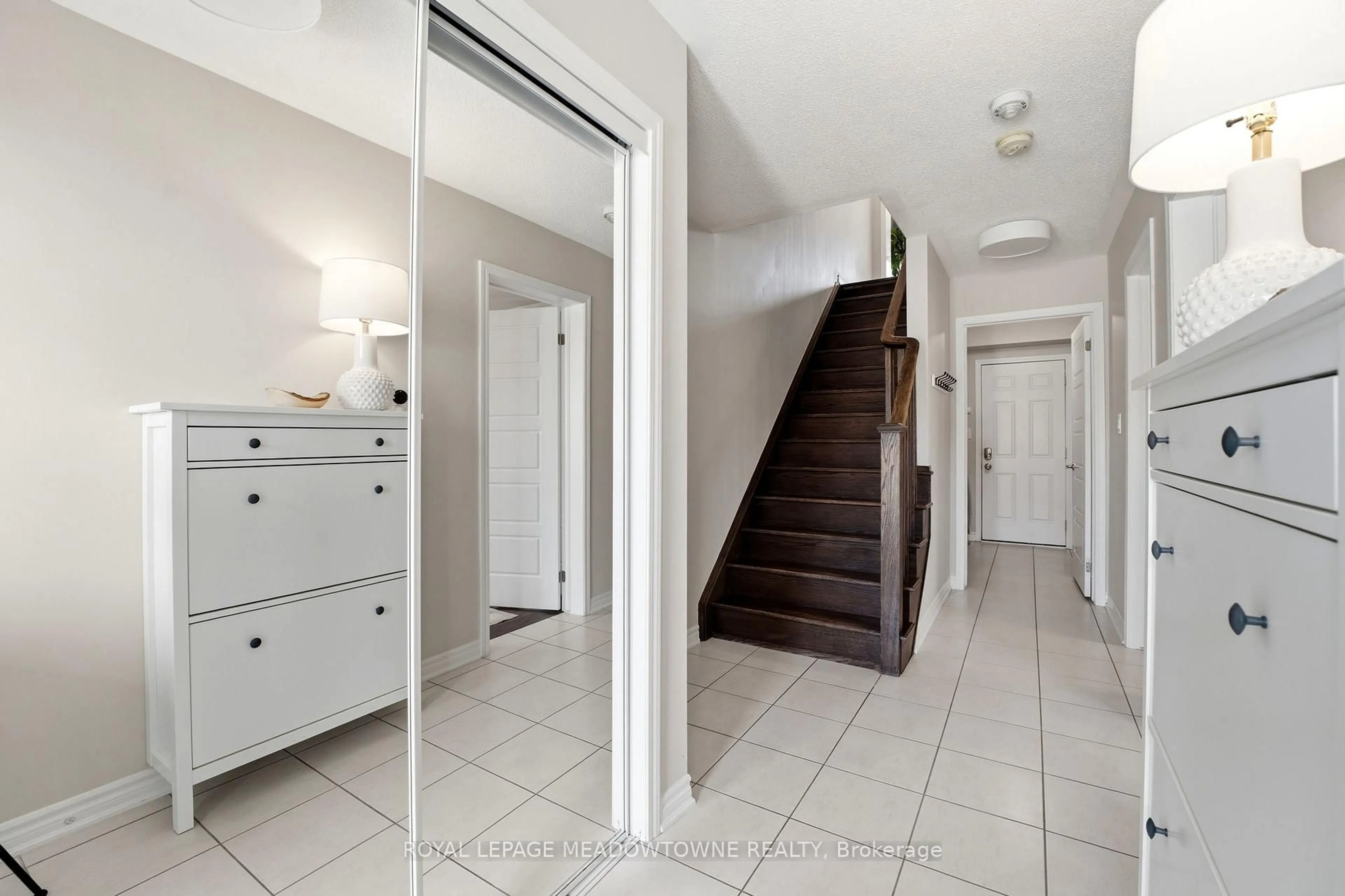Unknown for 112 Whitlock Ave, Milton Ontario L9E 1G3