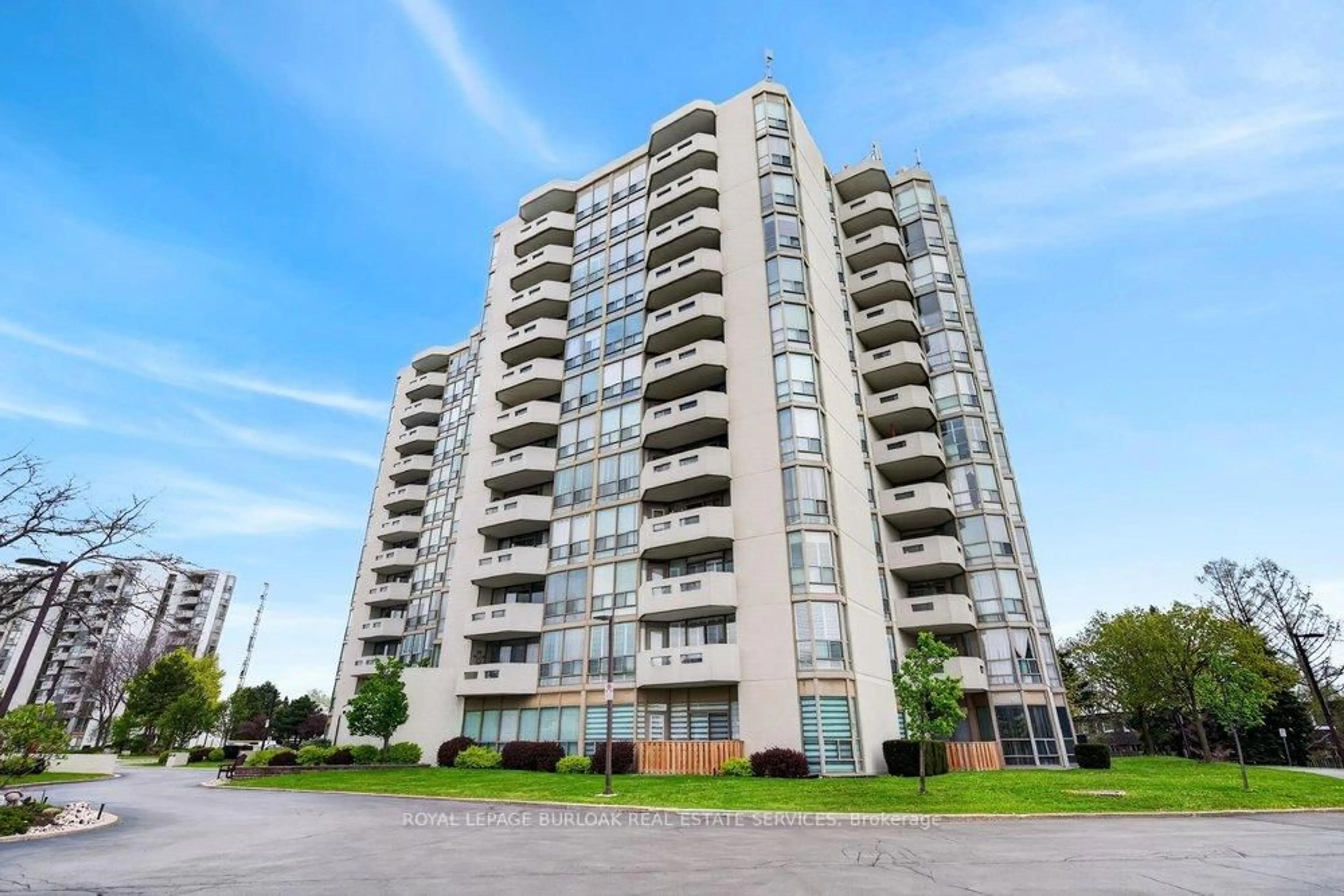 Unknown for 5070 Pinedale Ave #808, Burlington Ontario L7L 5V6