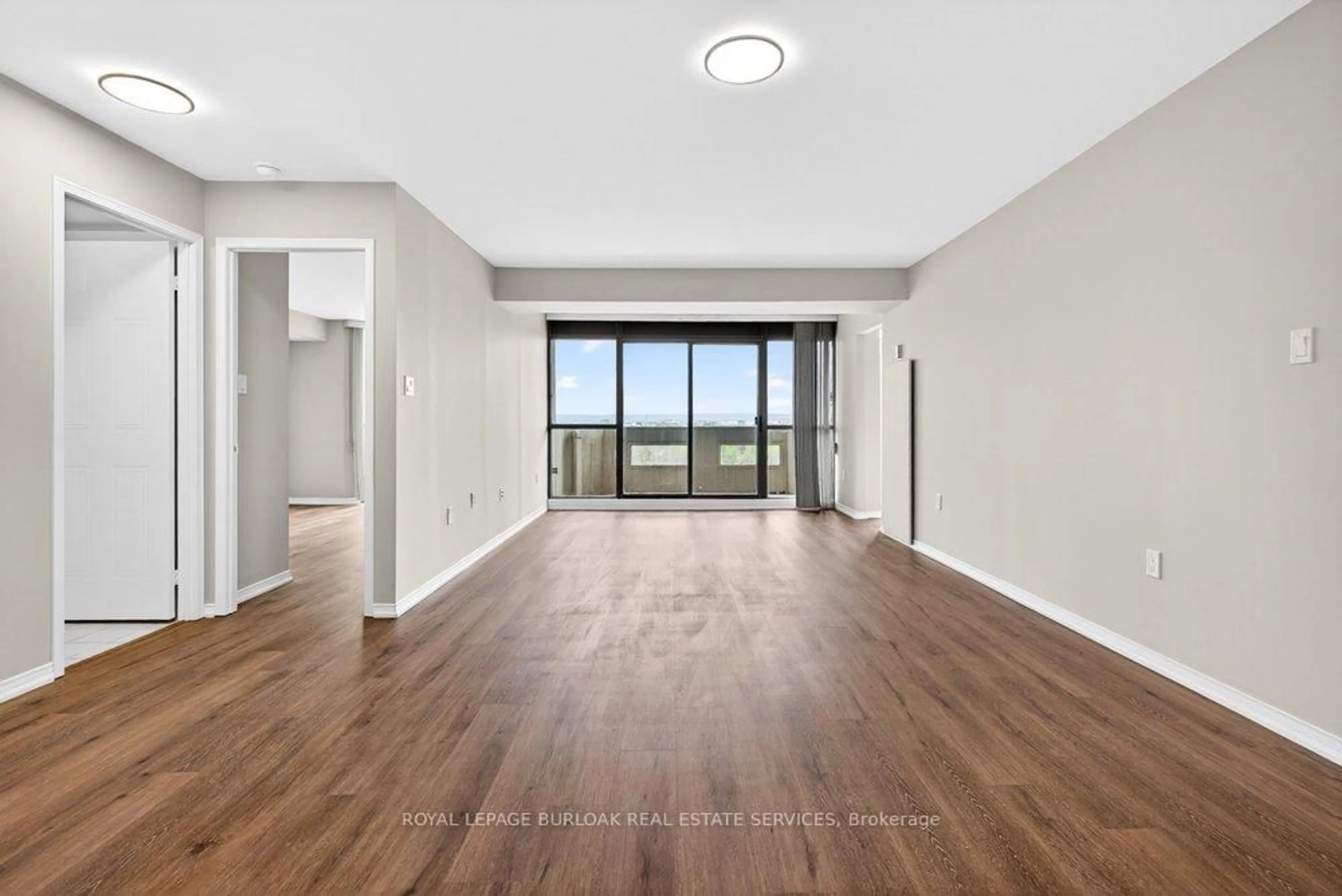 A pic of a room for 5070 Pinedale Ave #808, Burlington Ontario L7L 5V6