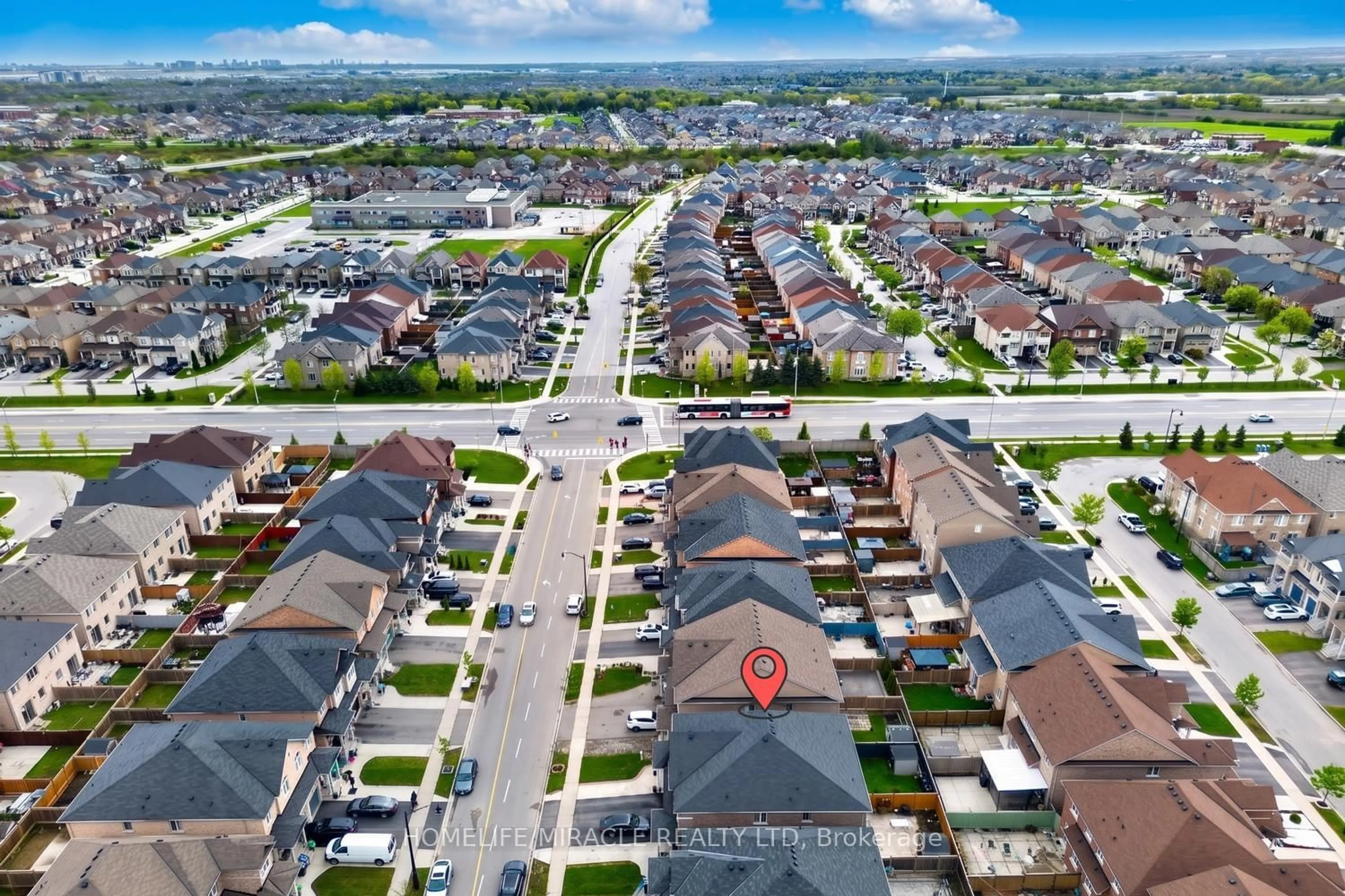 A pic from outside/outdoor area/front of a property/back of a property/a pic from drone, street for 22 Altura Way, Brampton Ontario L6P 4A1