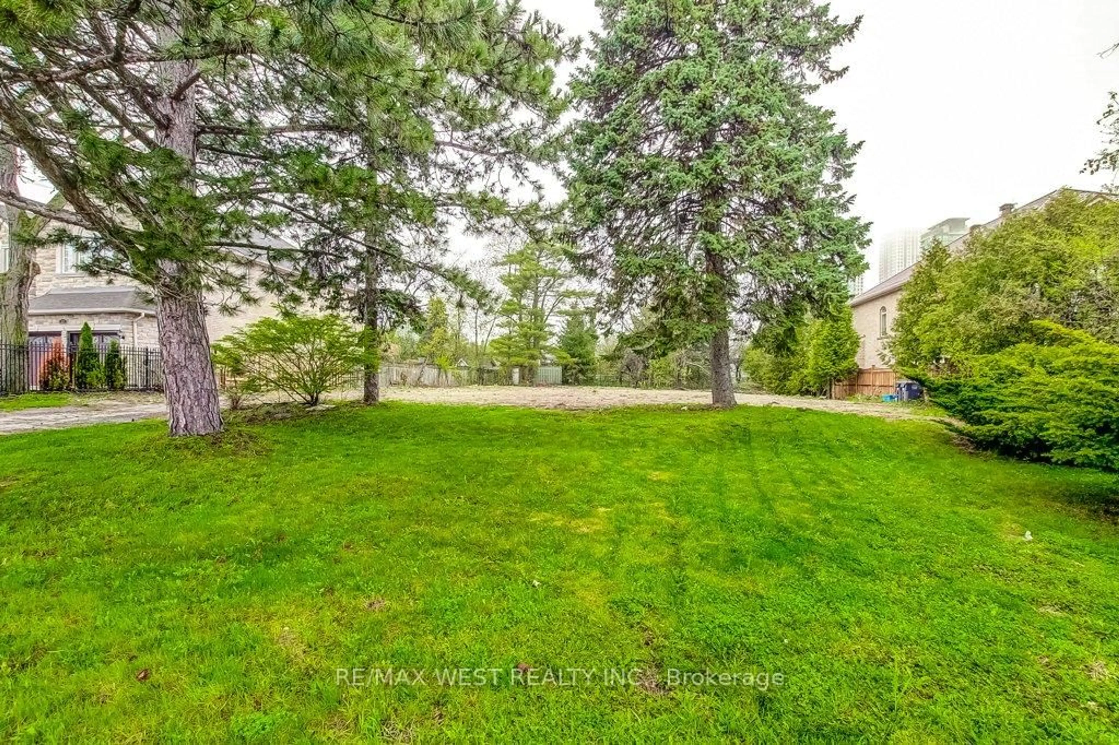 A pic from outside/outdoor area/front of a property/back of a property/a pic from drone, forest/trees view for Part Lot 1 Fairview Rd, Mississauga Ontario L5B 1K7