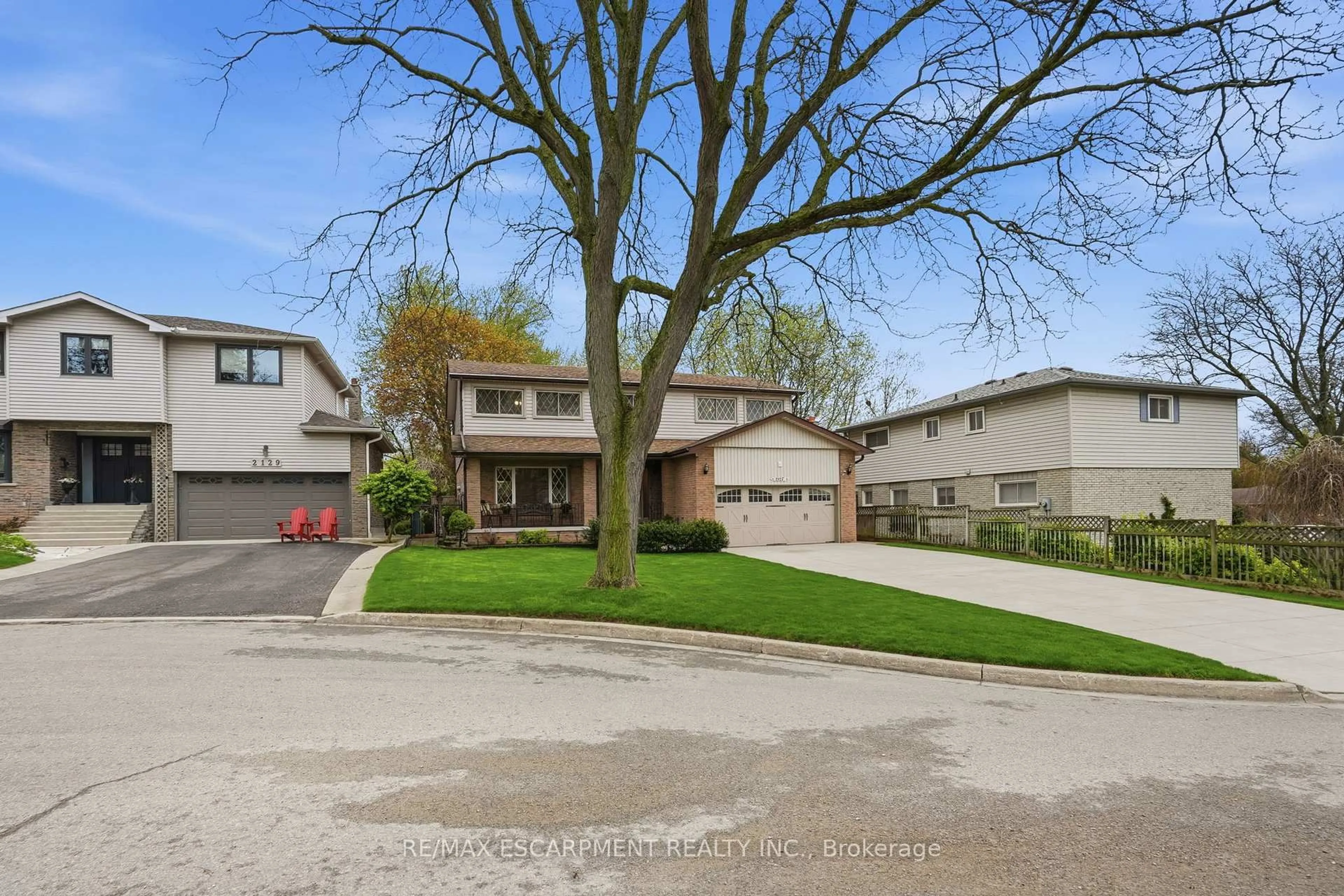 Unknown for 2127 Larabee Crt, Burlington Ontario L7P 3S3