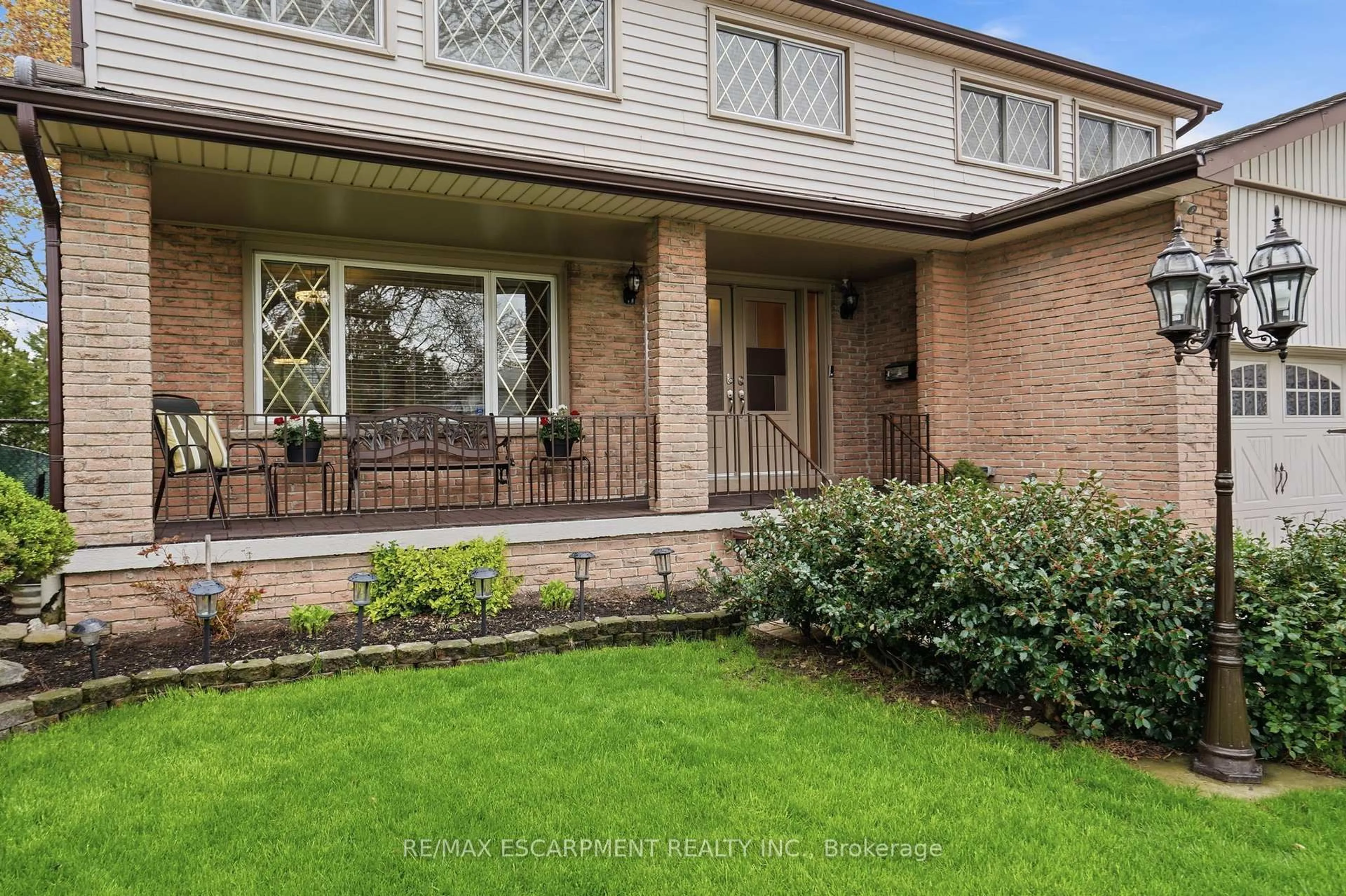 Home with brick exterior material, street for 2127 Larabee Crt, Burlington Ontario L7P 3S3