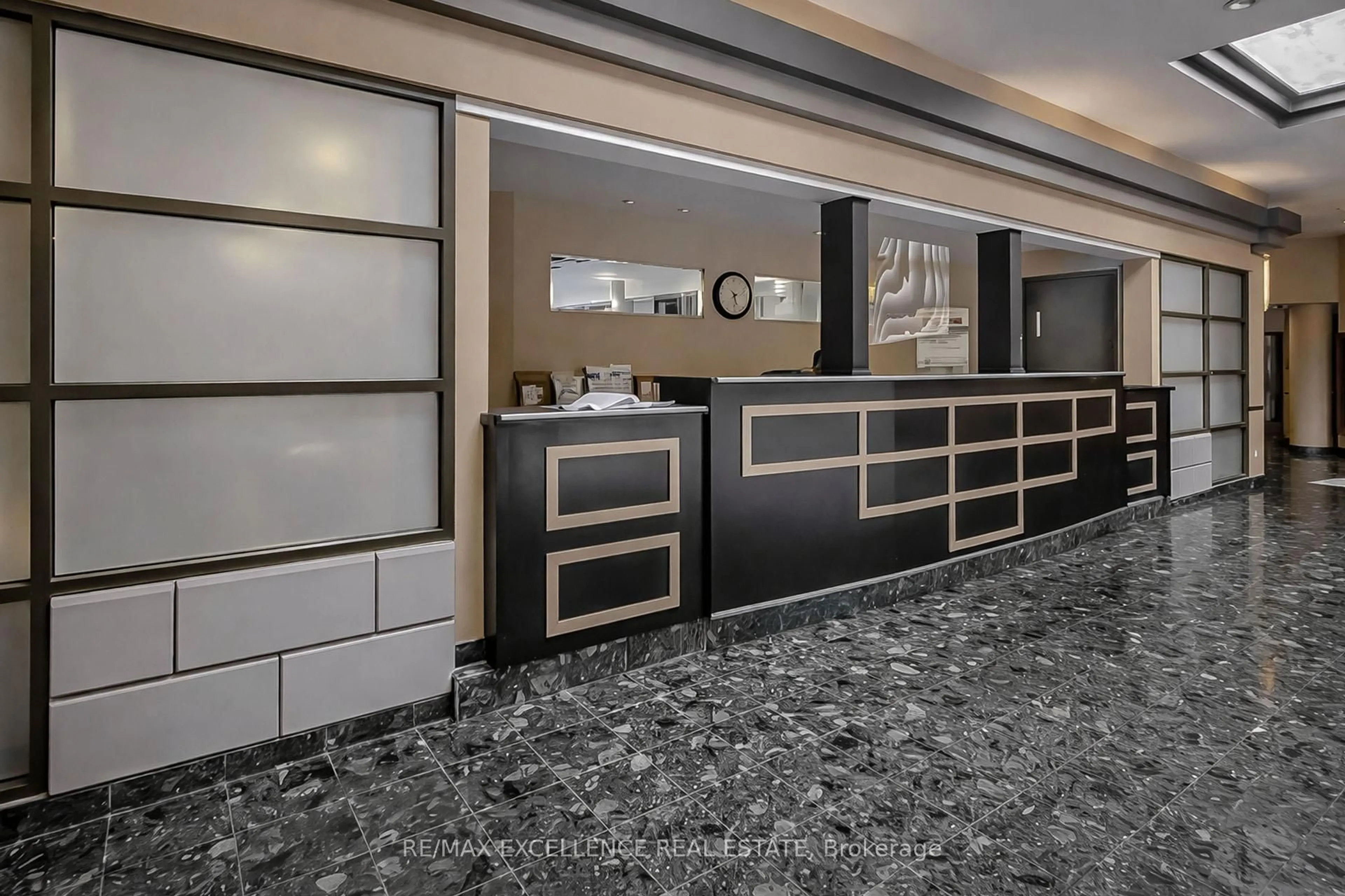 Lobby for 4205 Shipp Dr #202, Mississauga Ontario L4Z 2Y9
