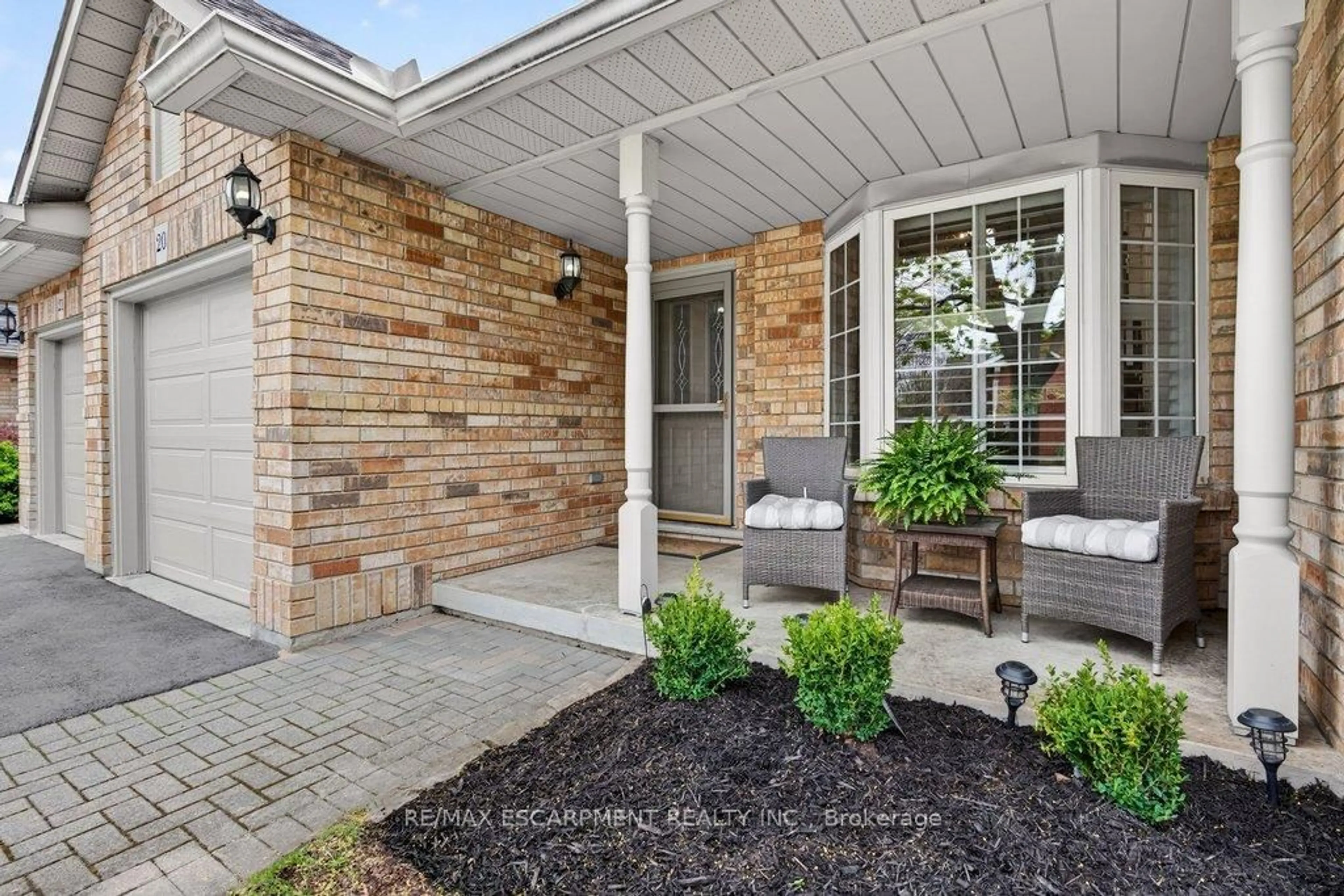 Unknown for 2350 New St #20, Burlington Ontario L7R 4P8