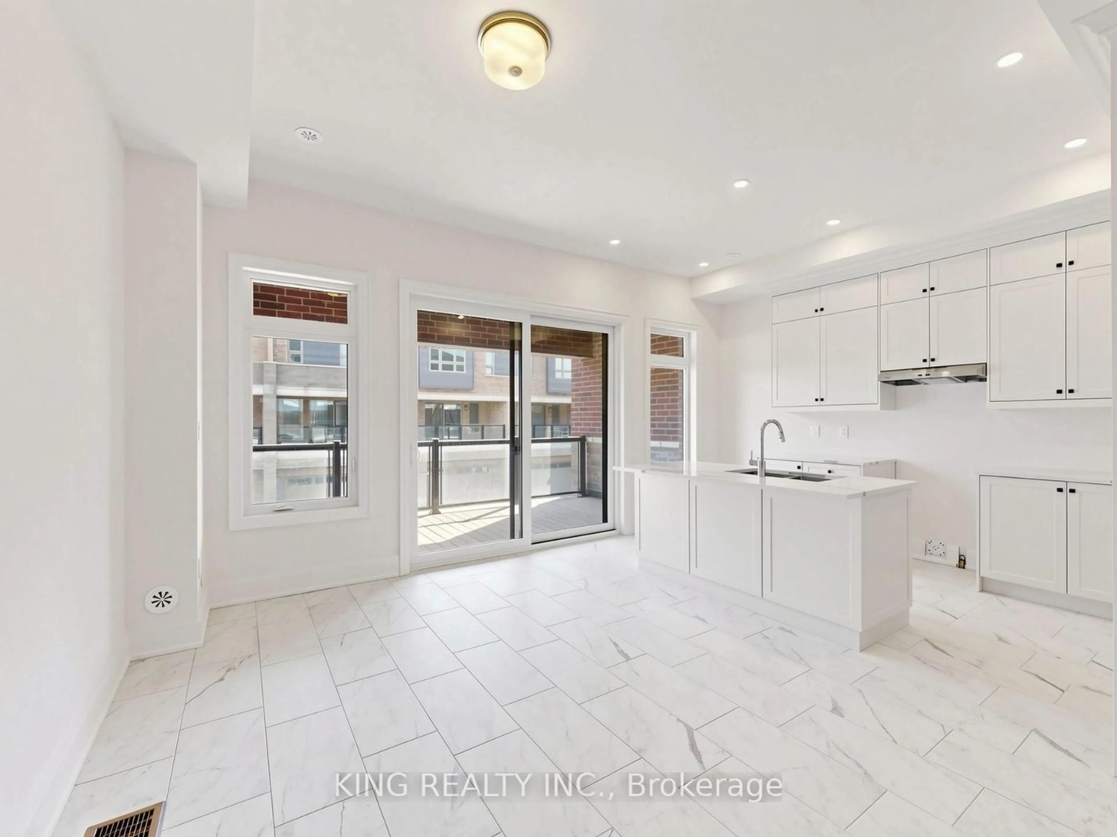 Open concept kitchen, ceramic/tile floor for 3433 Preserve Dr, Oakville Ontario L6M 4K1