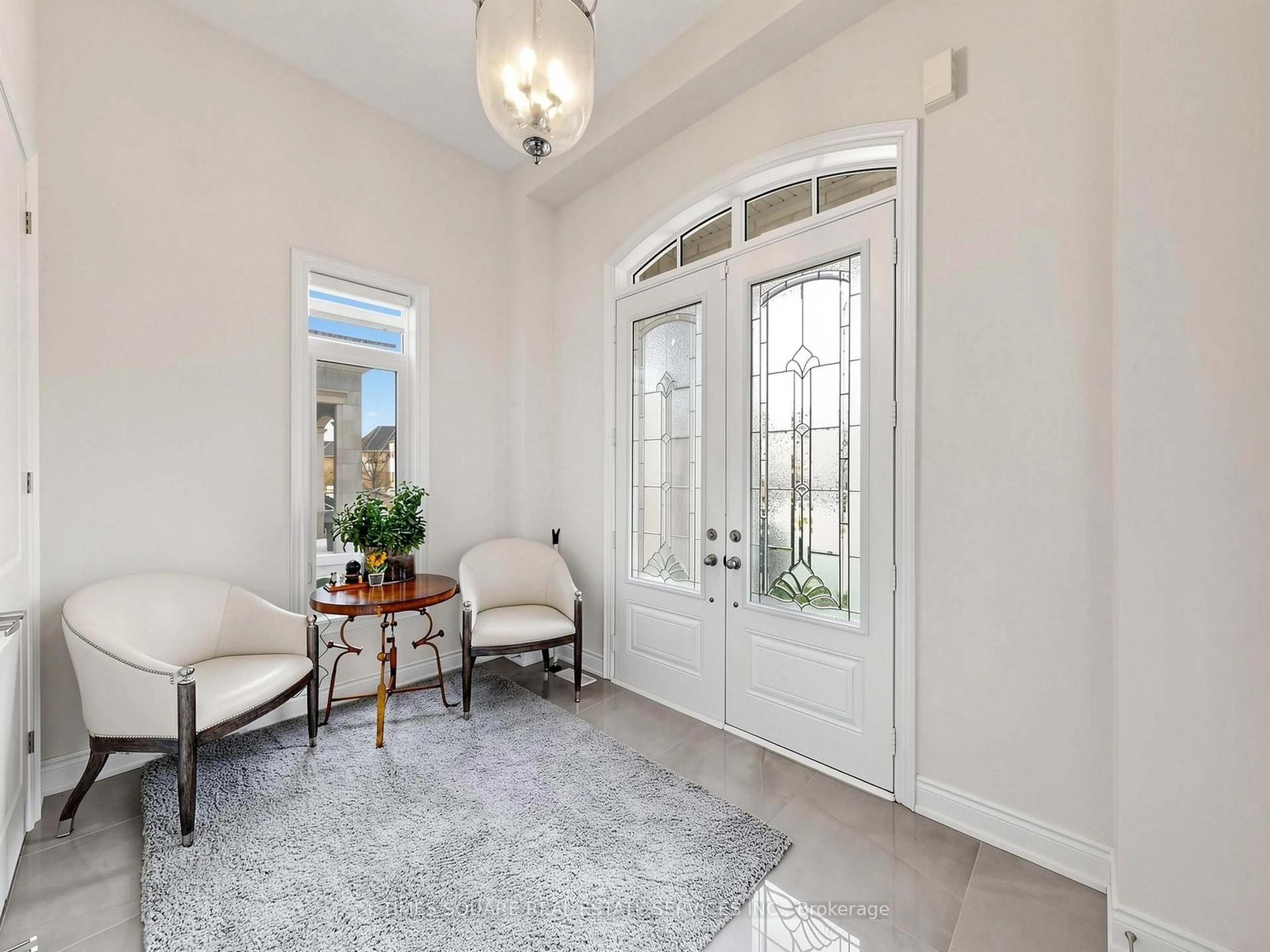 Indoor entryway for 70 Threshing Mill Blvd, Oakville Ontario L6H 0V6