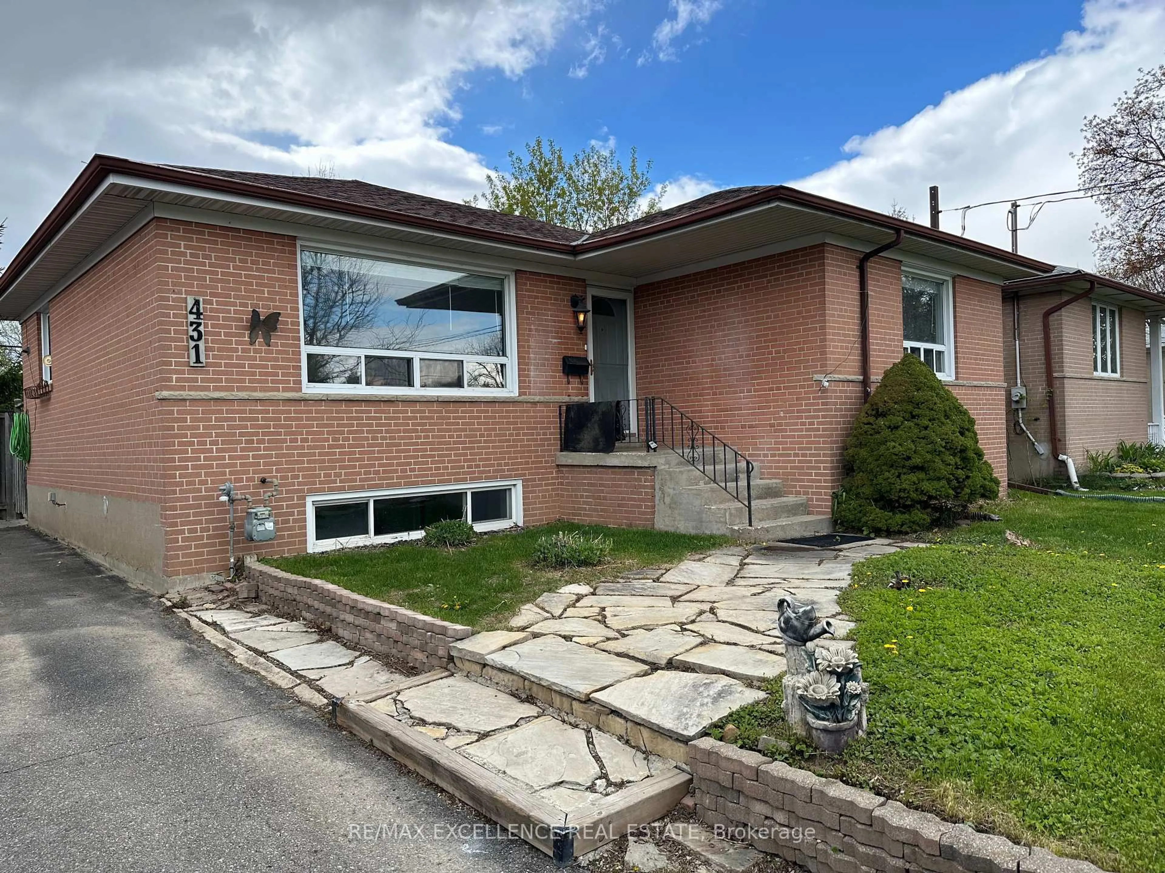 Home with brick exterior material, street for 431 Delrex Blvd, Halton Hills Ontario L7G 4J1