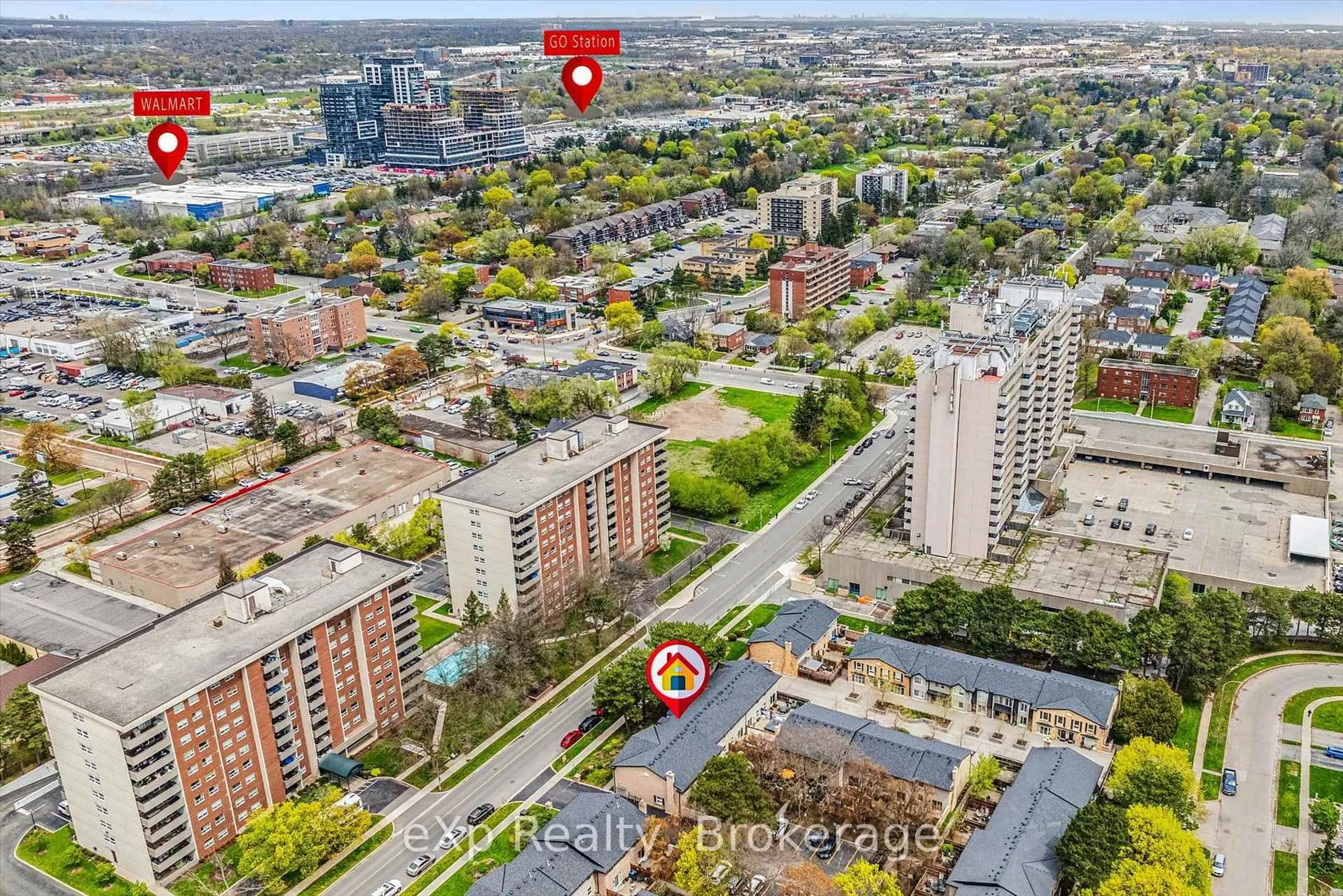 A pic from outside/outdoor area/front of a property/back of a property/a pic from drone, city buildings view from balcony for 1418 Ghent Ave, Burlington Ontario L7S 1W8