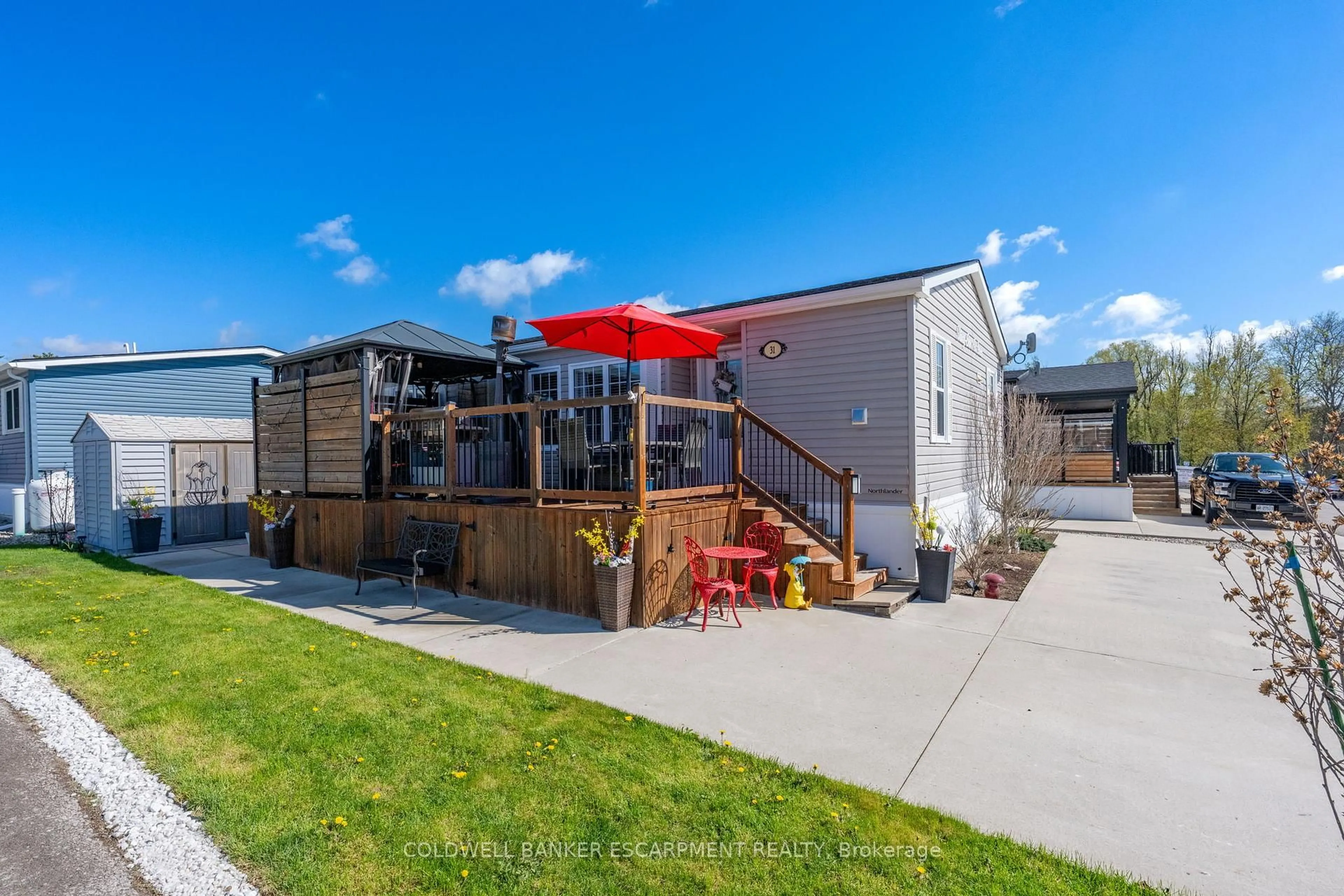 Patio, unknown for 4449 Milburough Line #31 Ash, Burlington Ontario L7P 0C5